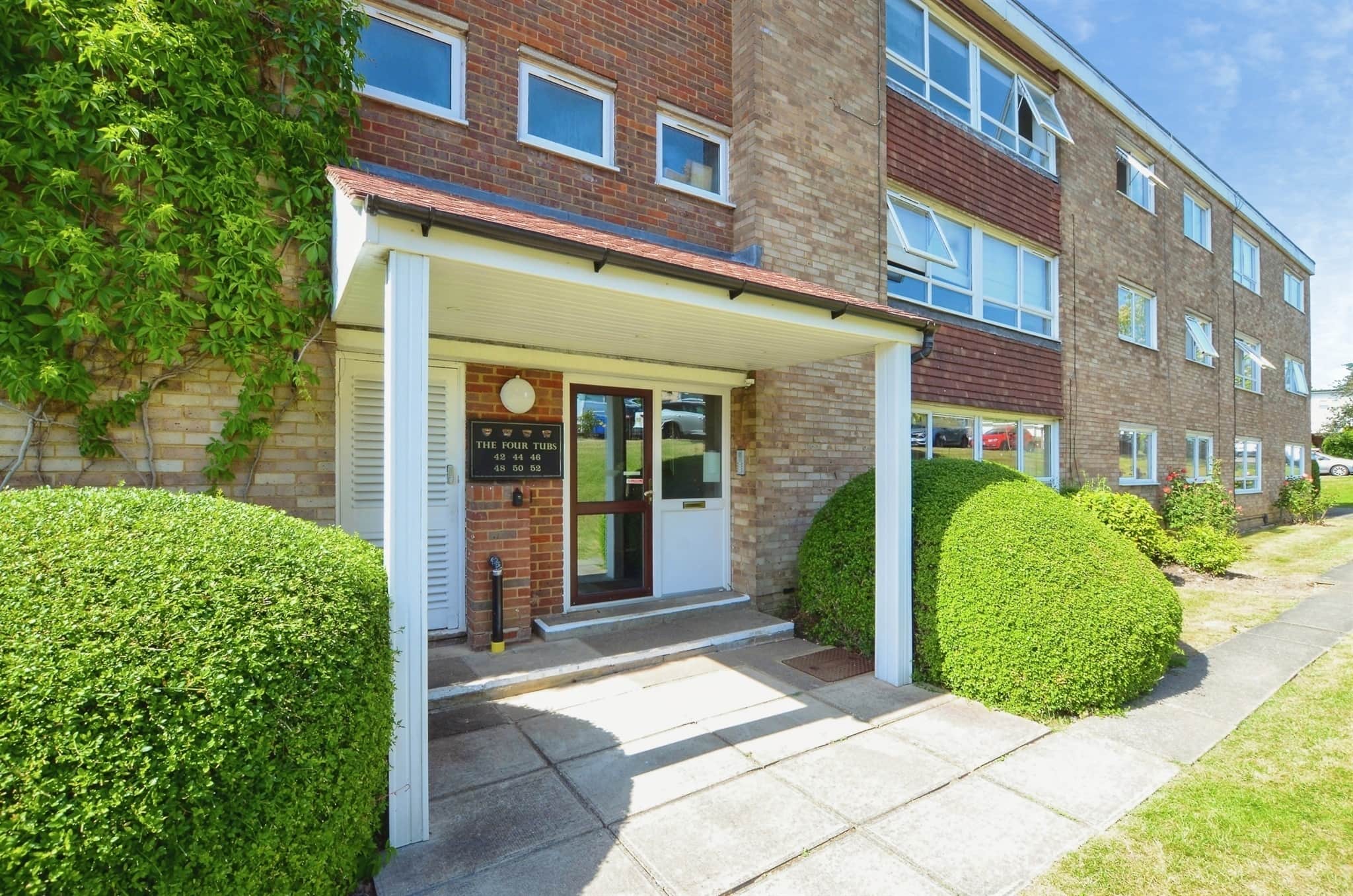 Property at The Four Tubs, Bushey