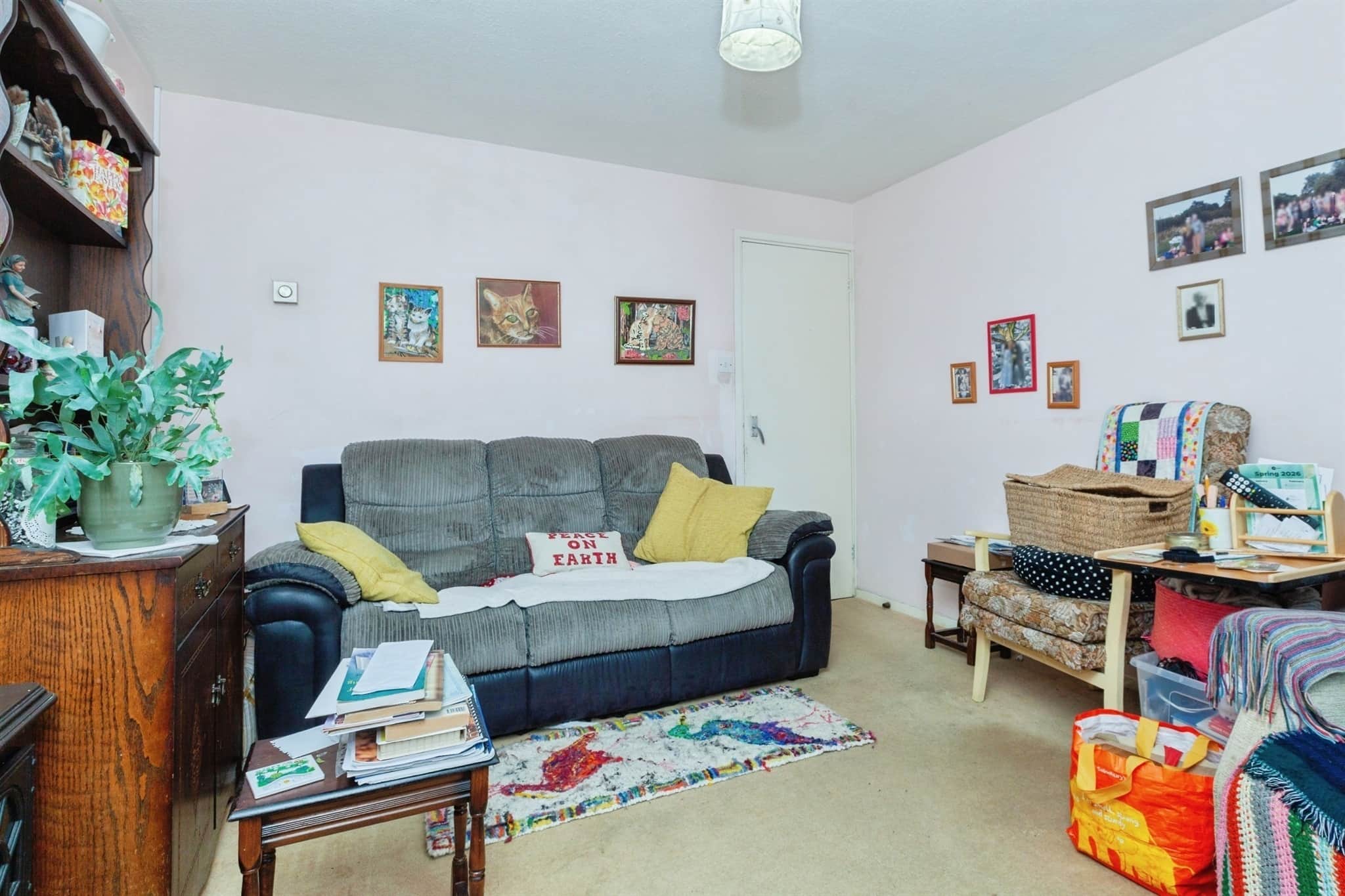 Property at Cross Hedge Close, Leicester