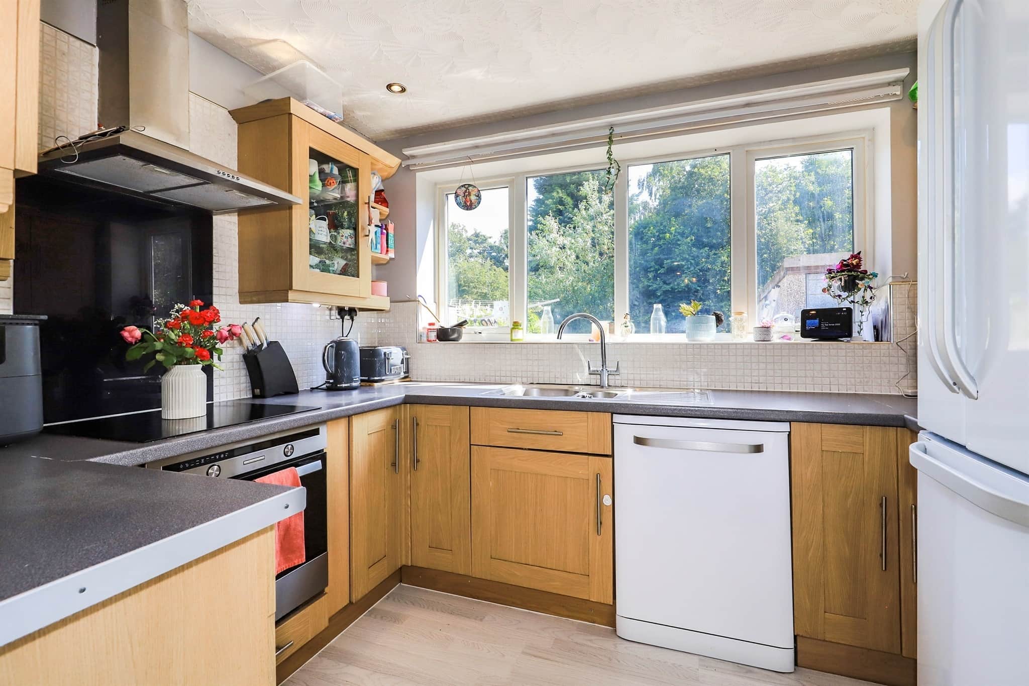 Property at South Crescent, Featherstone, Wolverhampton