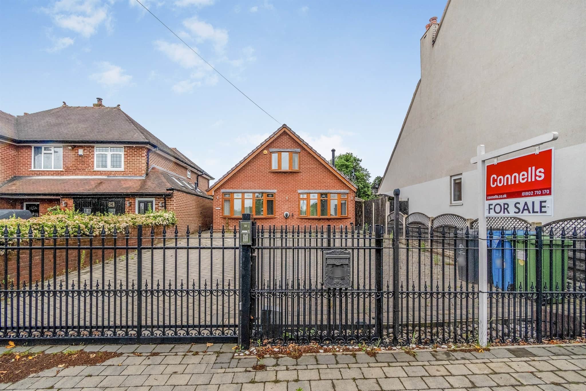 Property at High Hill, Essington, Wolverhampton