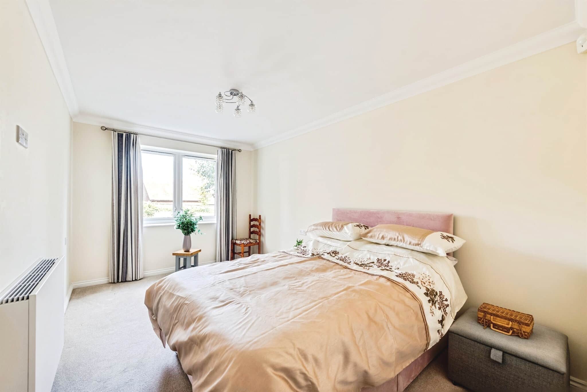 Property at Greyhound Lane, Thame