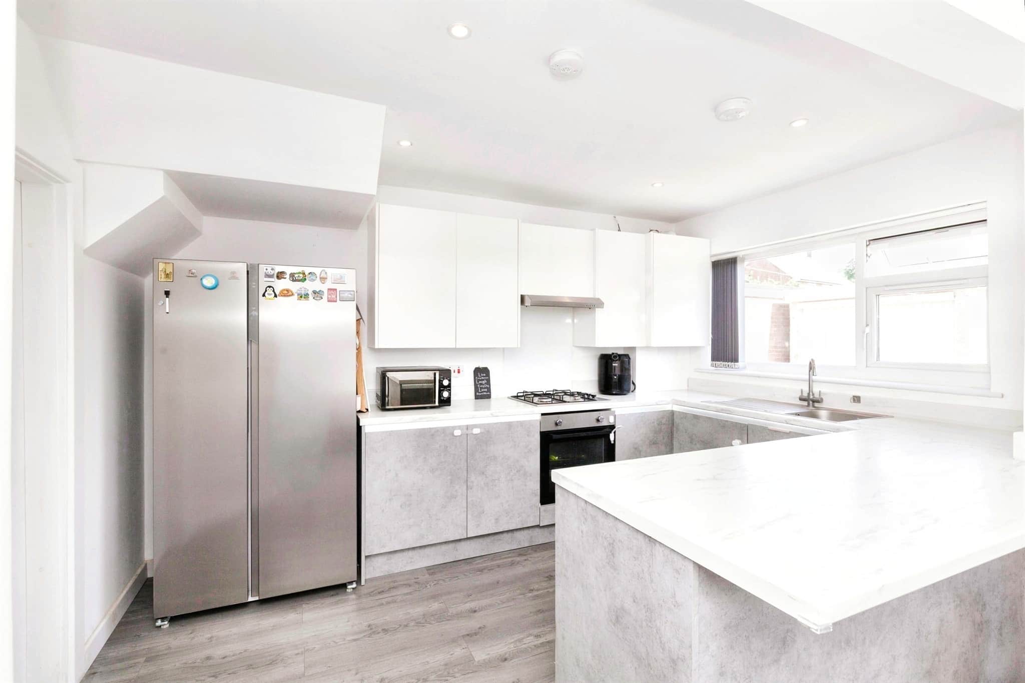 Property at Kew Drive, Oadby, Leicester