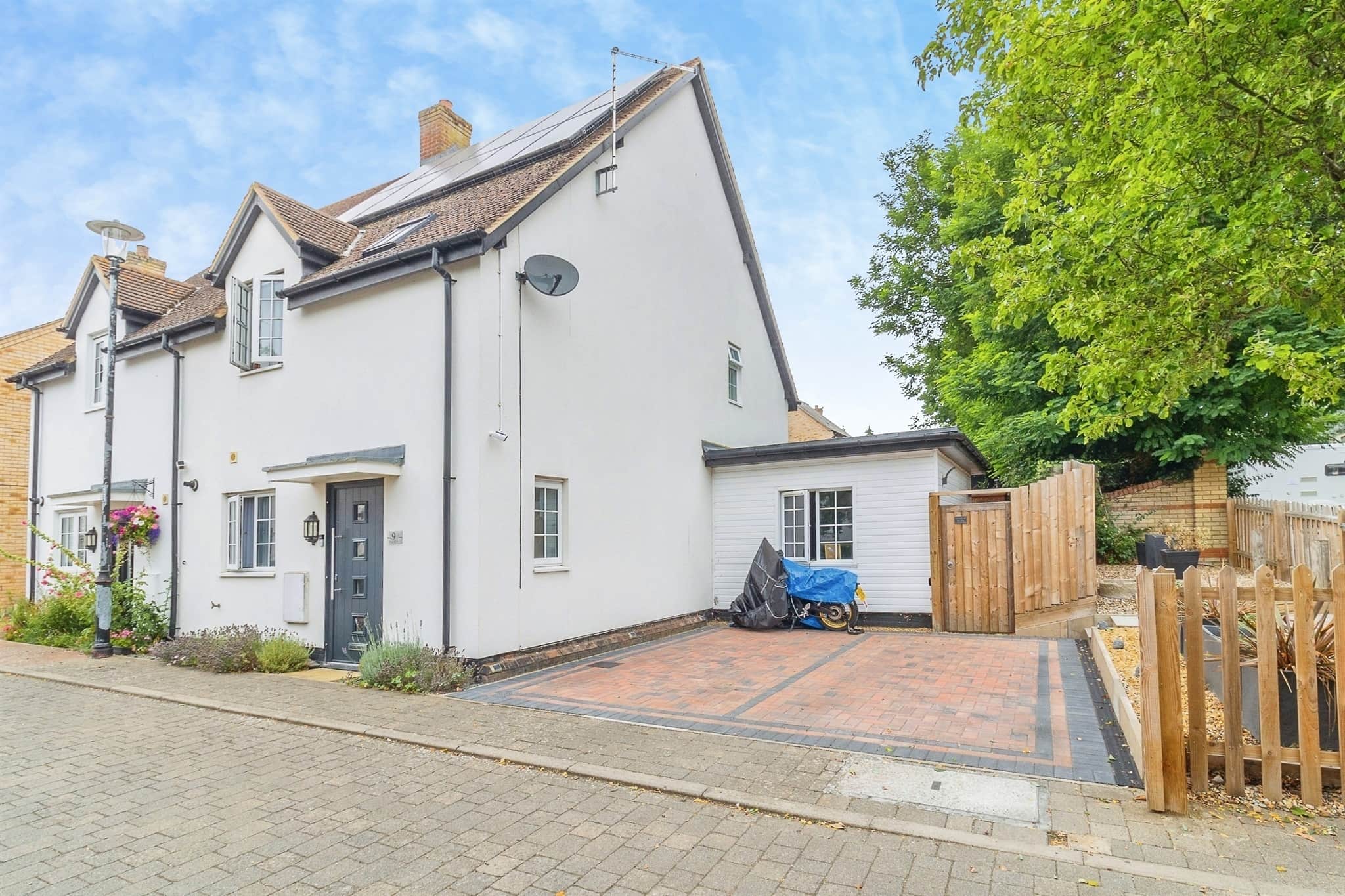 Property at Pine Walk, Silsoe, Bedford