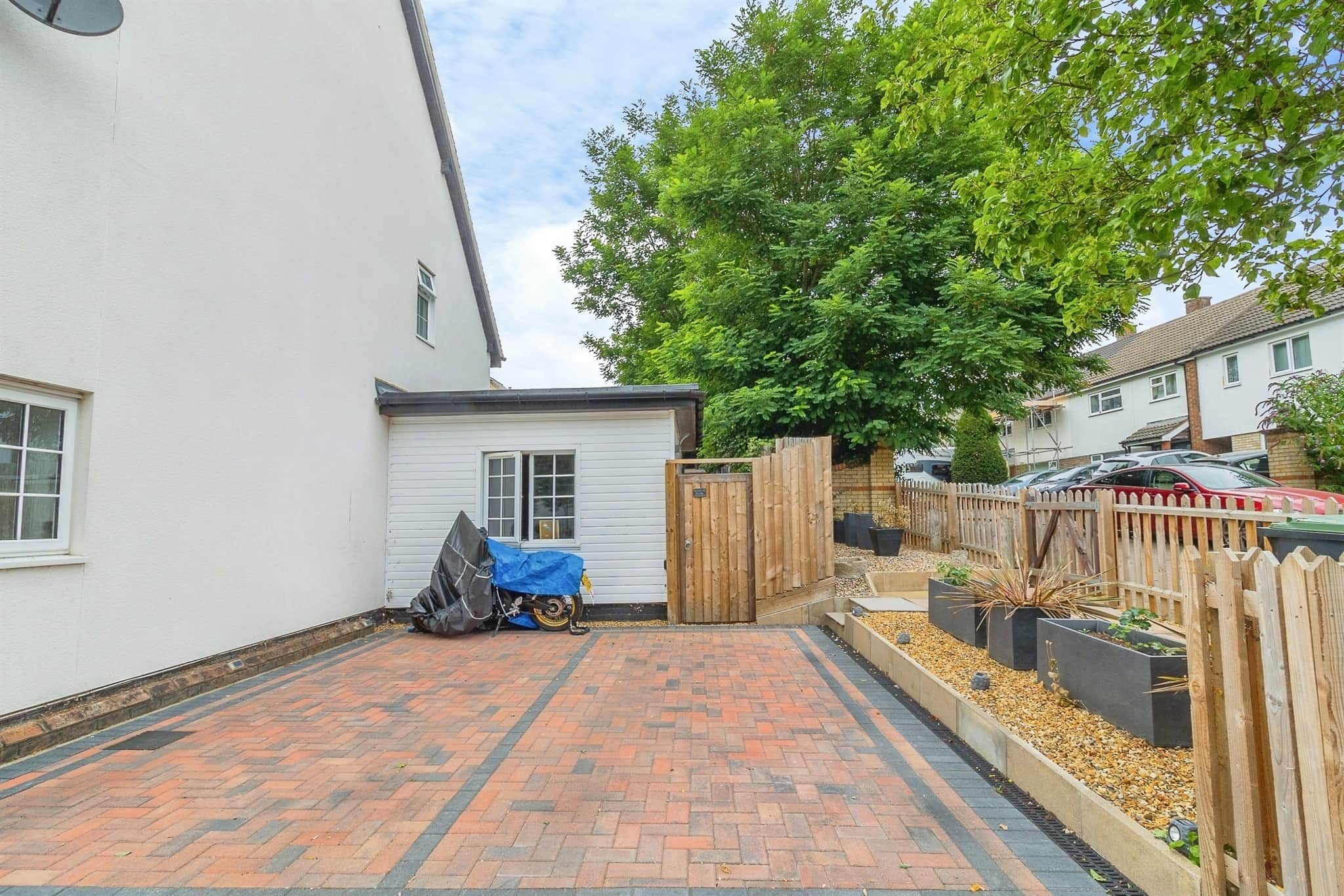 Property at Pine Walk, Silsoe, Bedford