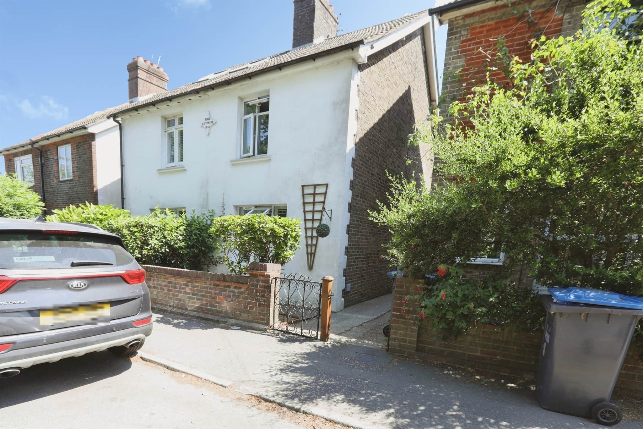 Property at Lingfield Road, East Grinstead