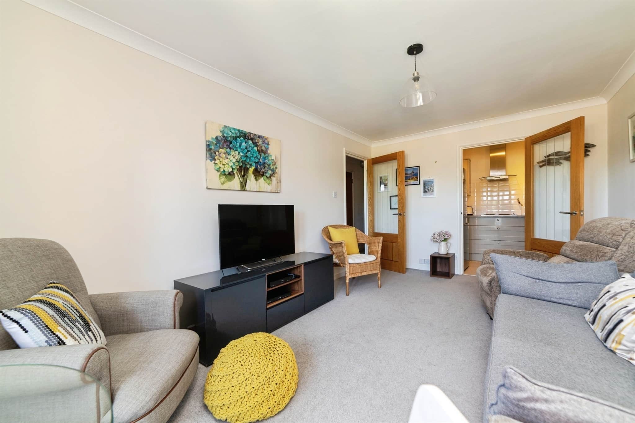 Property at Roseacre Gardens, Welwyn Garden City