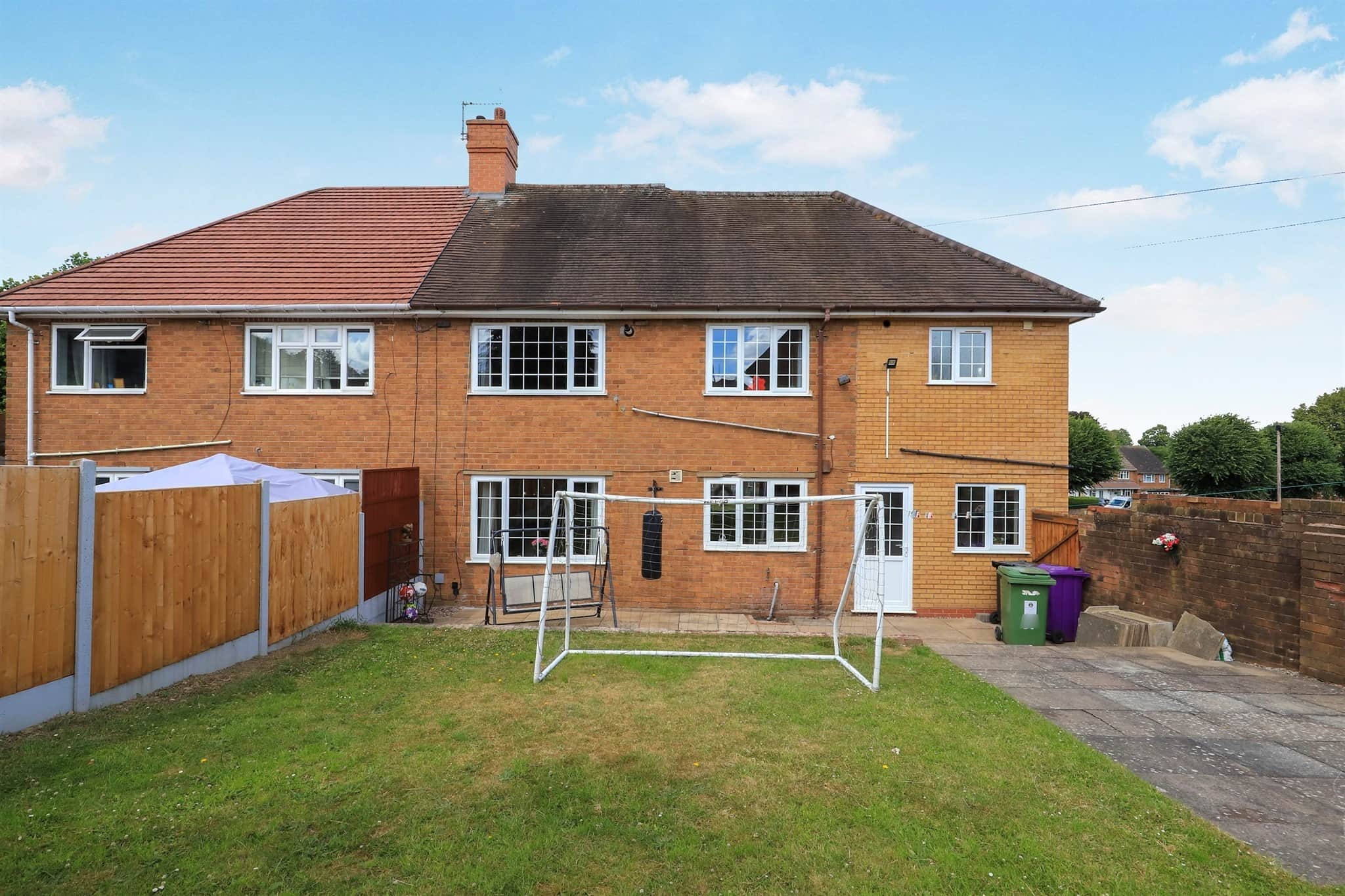Property at Robert Wynd, Woodcross, Bilston
