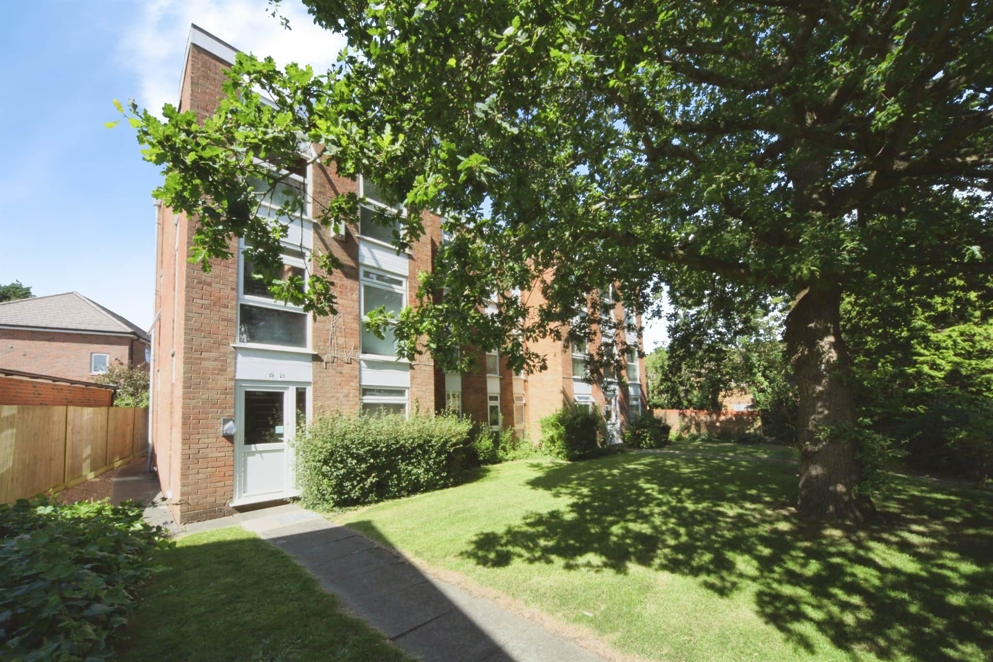Property at Elderberry Close, LUTON