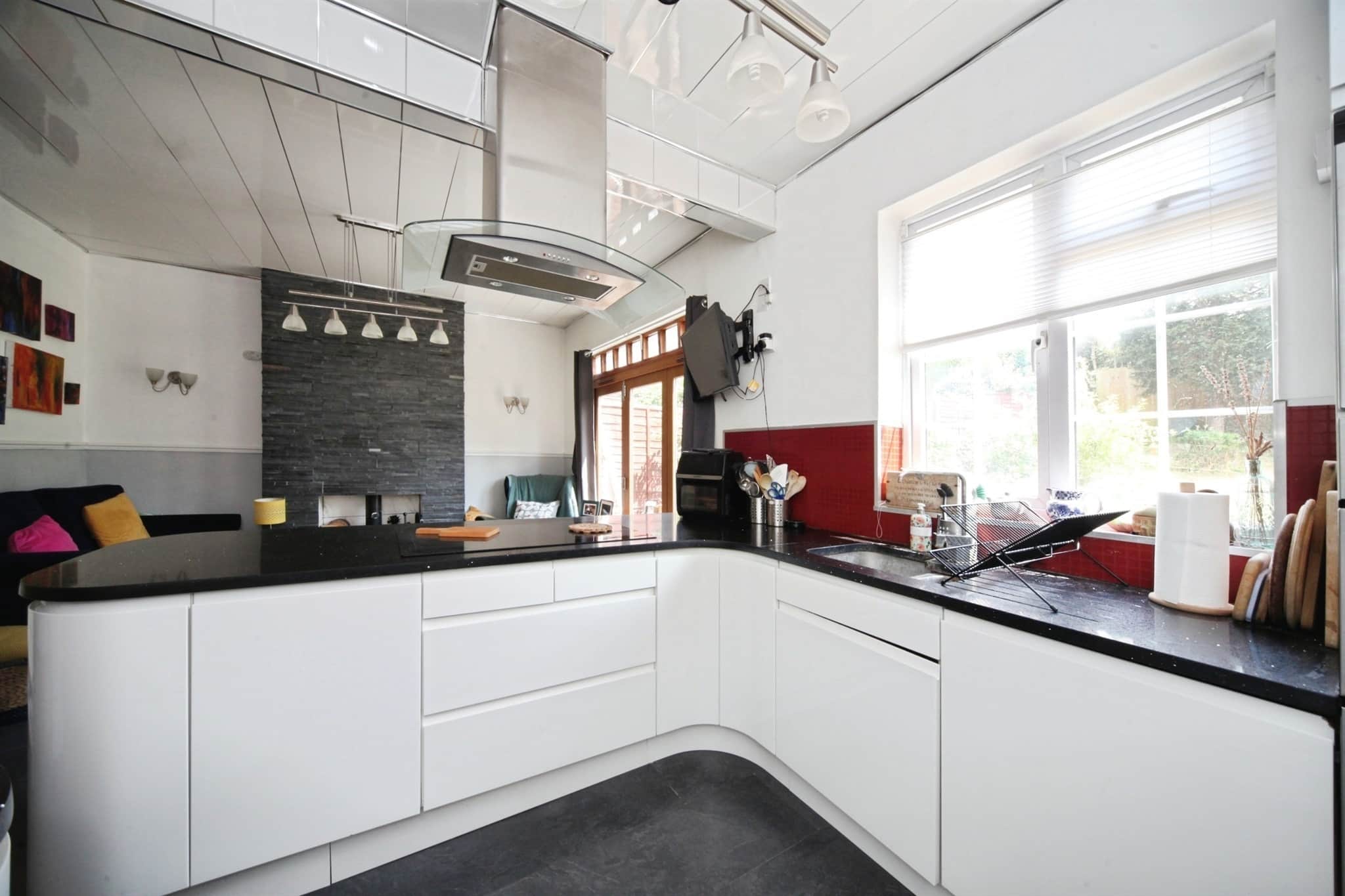 Property at Crawley Green Road, Luton