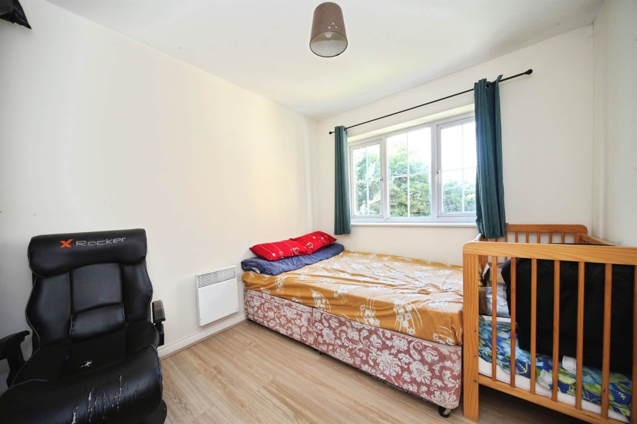 Property at Kiln Way, Dunstable