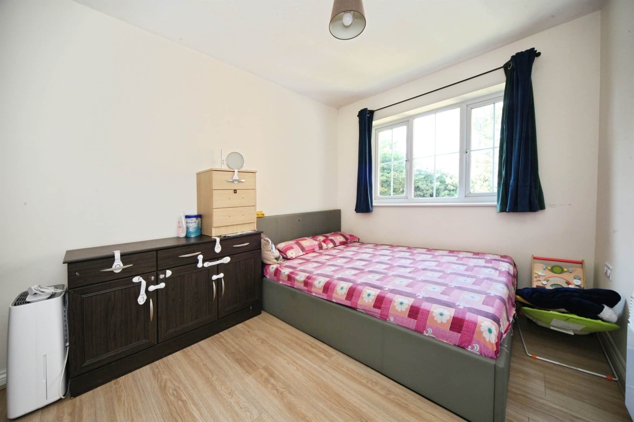 Property at Kiln Way, Dunstable