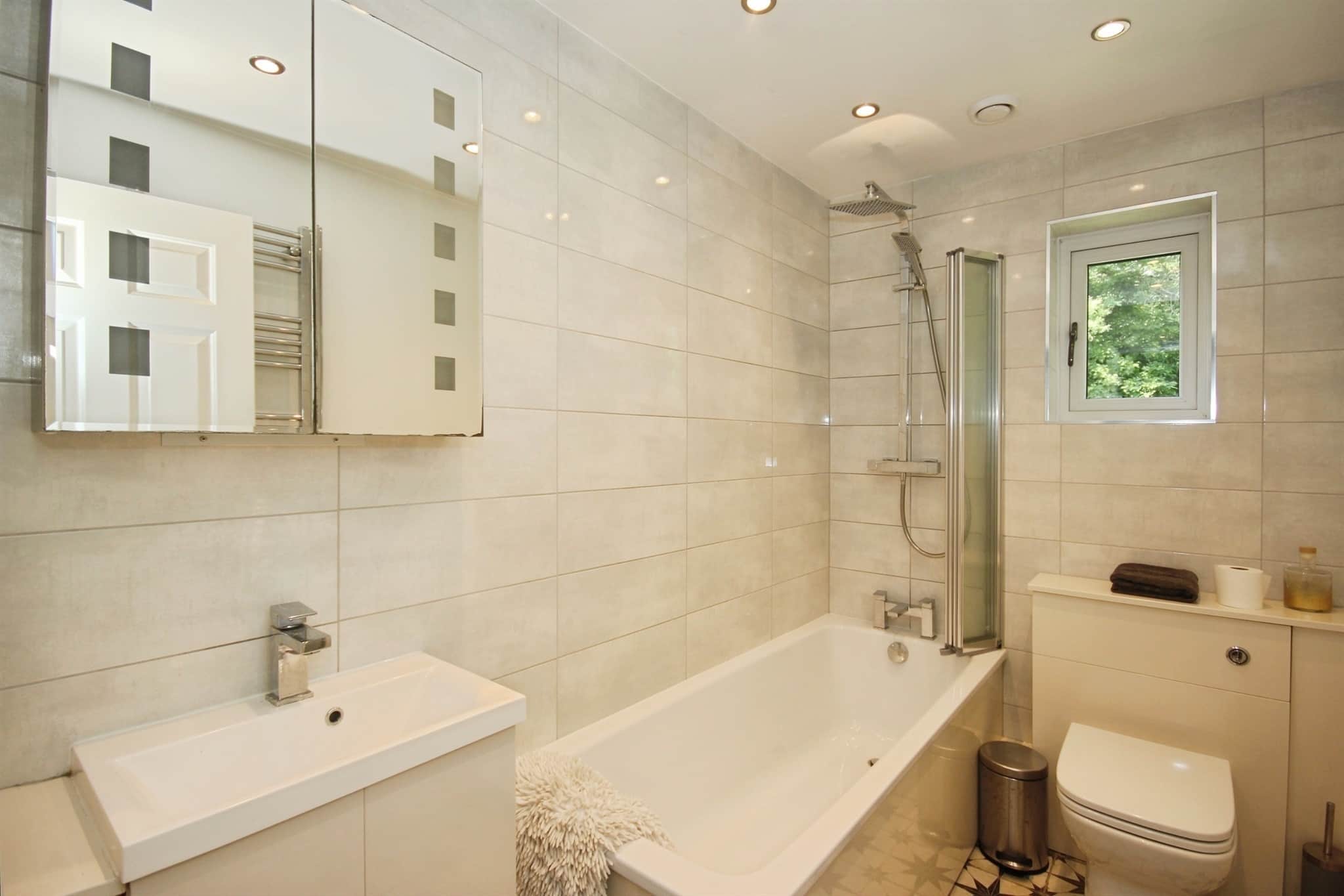 Property at Quinton Close, Hatton Park, Warwick