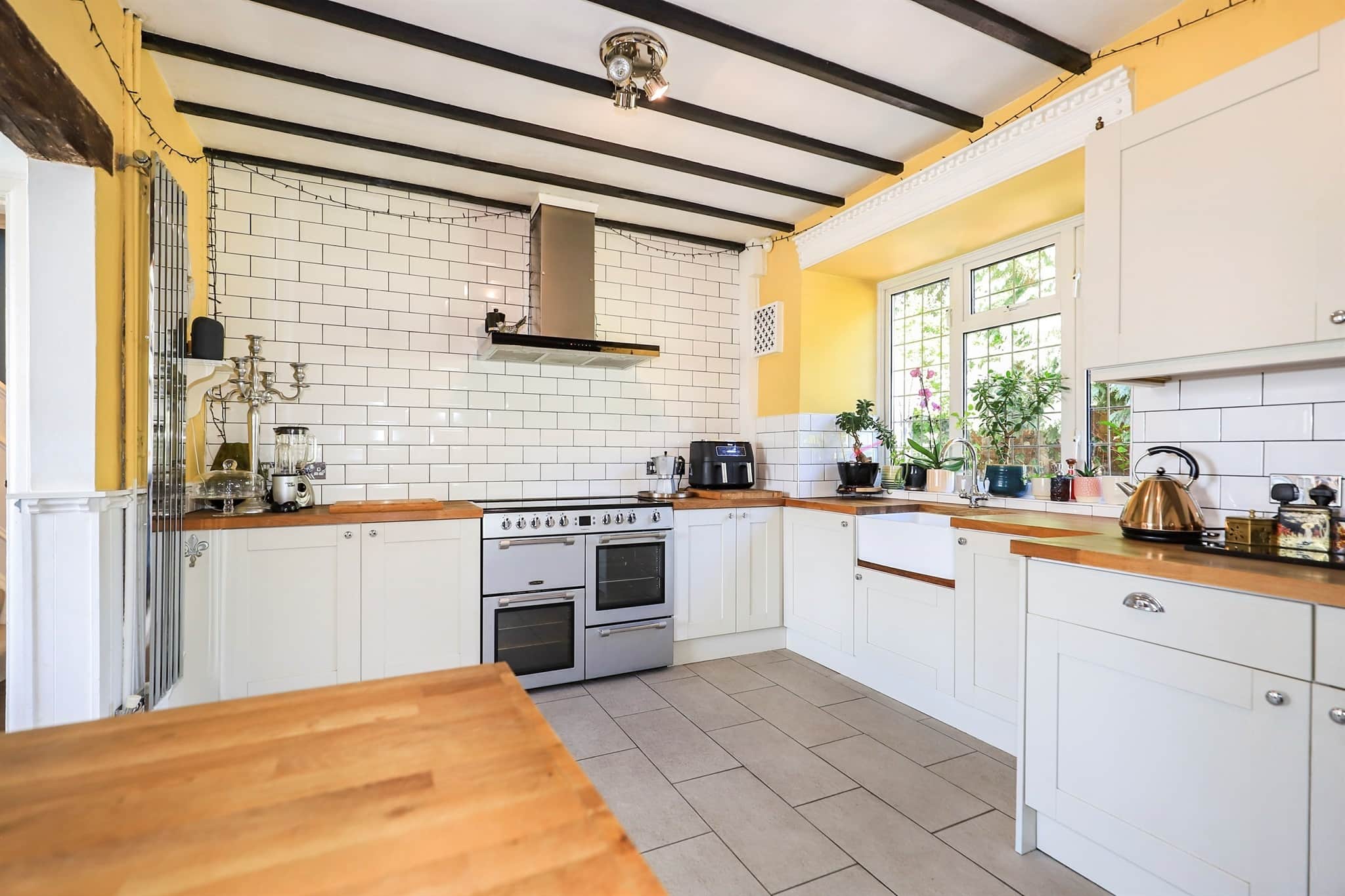 Property at Bhylls Lane, Castlecroft, Wolverhampton