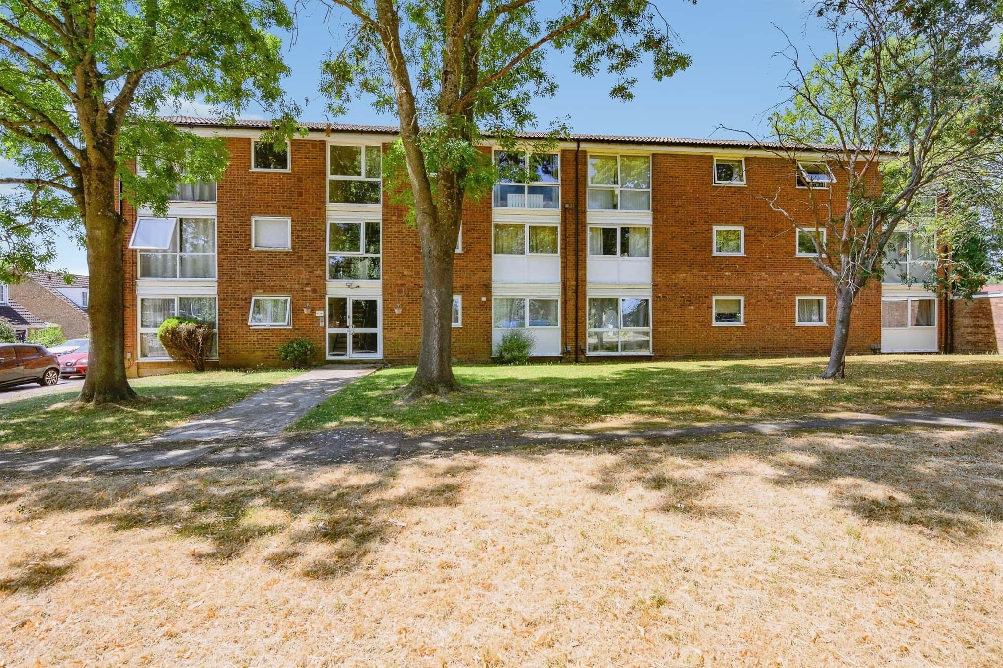 Property at Chenies Court, Hemel Hempstead