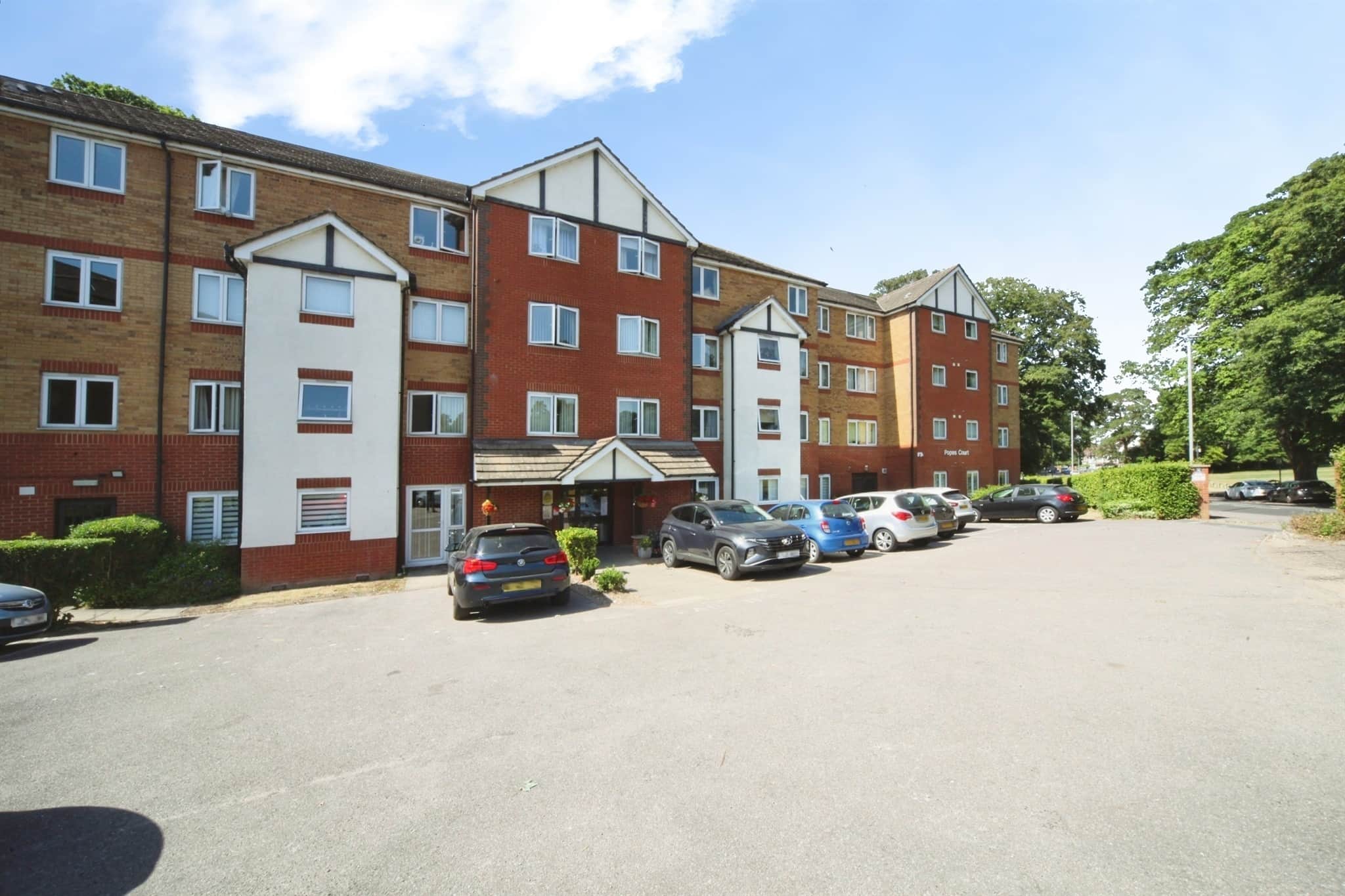 Property at Old Bedford Road, Luton