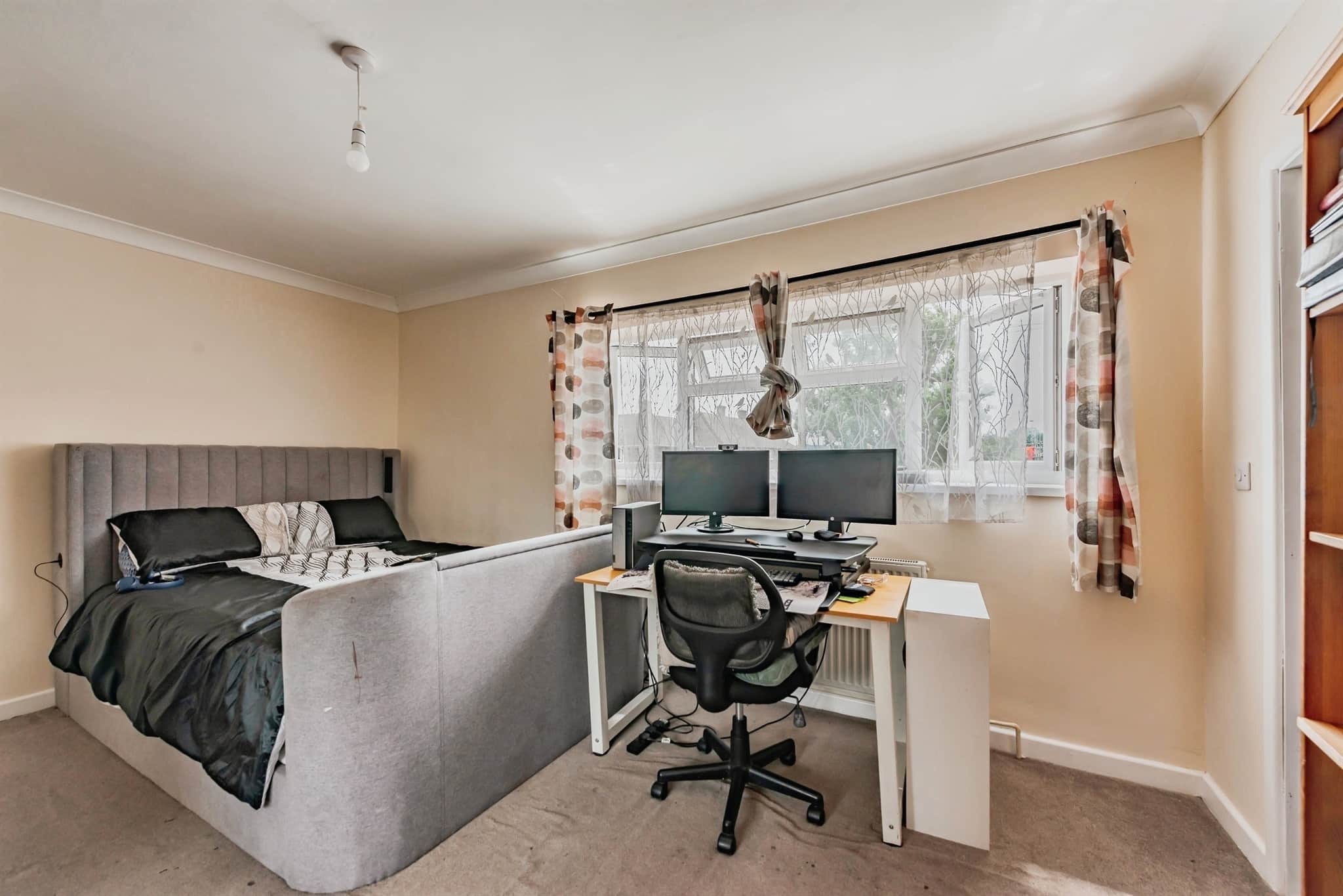 Property at Taynton Drive, Merstham, Redhill