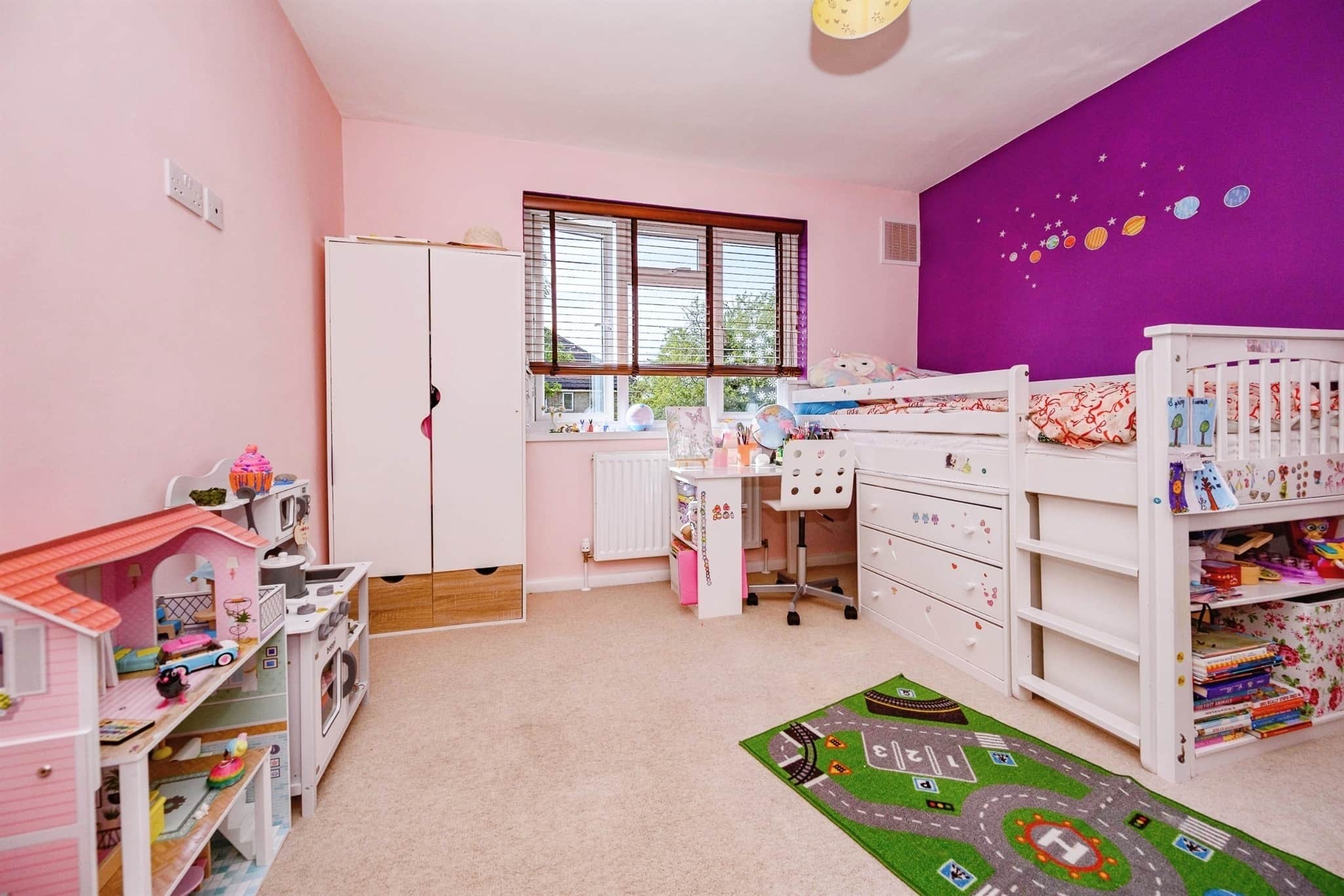 Property at Mountfield Road, Hemel Hempstead