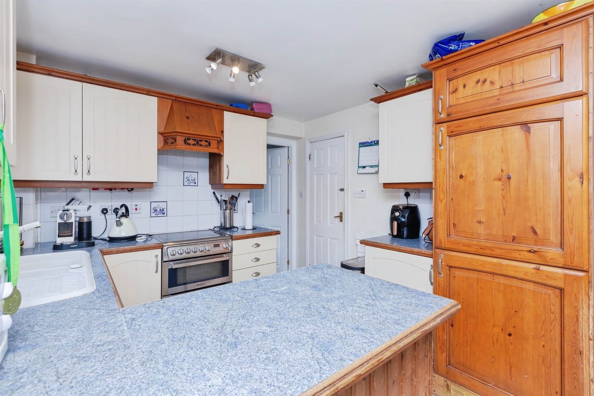 Property at Newquay Close, Hinckley