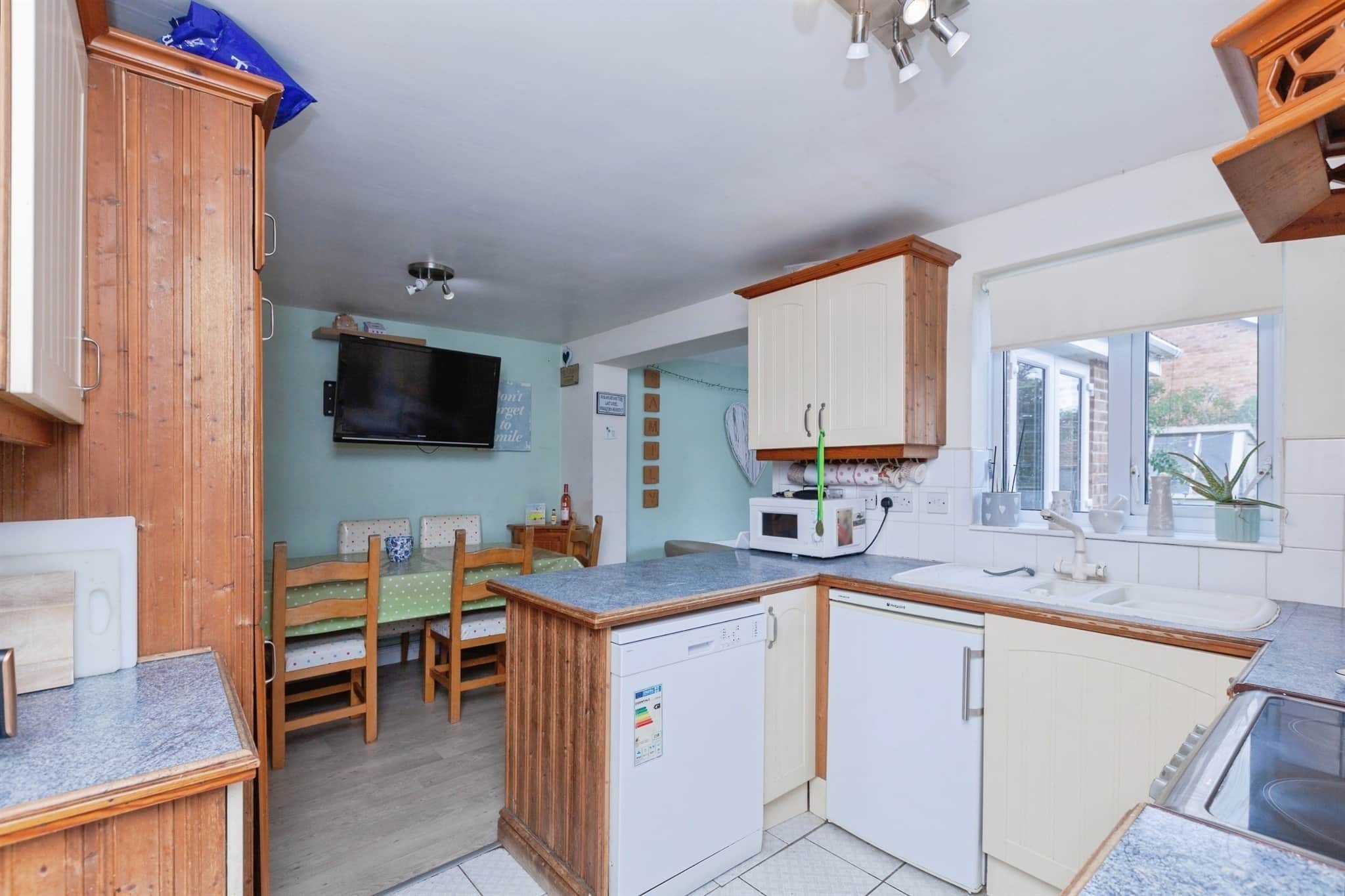 Property at Newquay Close, Hinckley