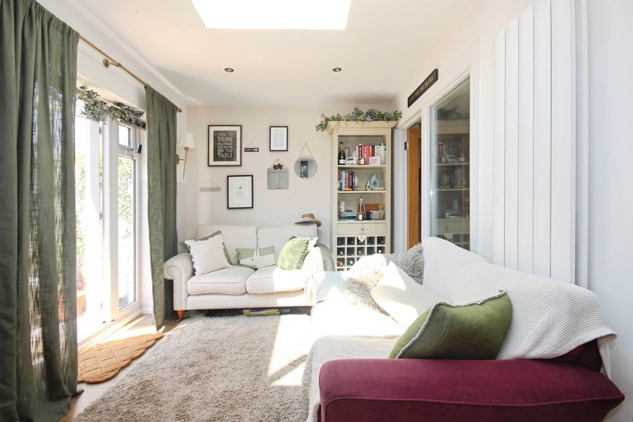 Property at High View Road, Leamington Spa