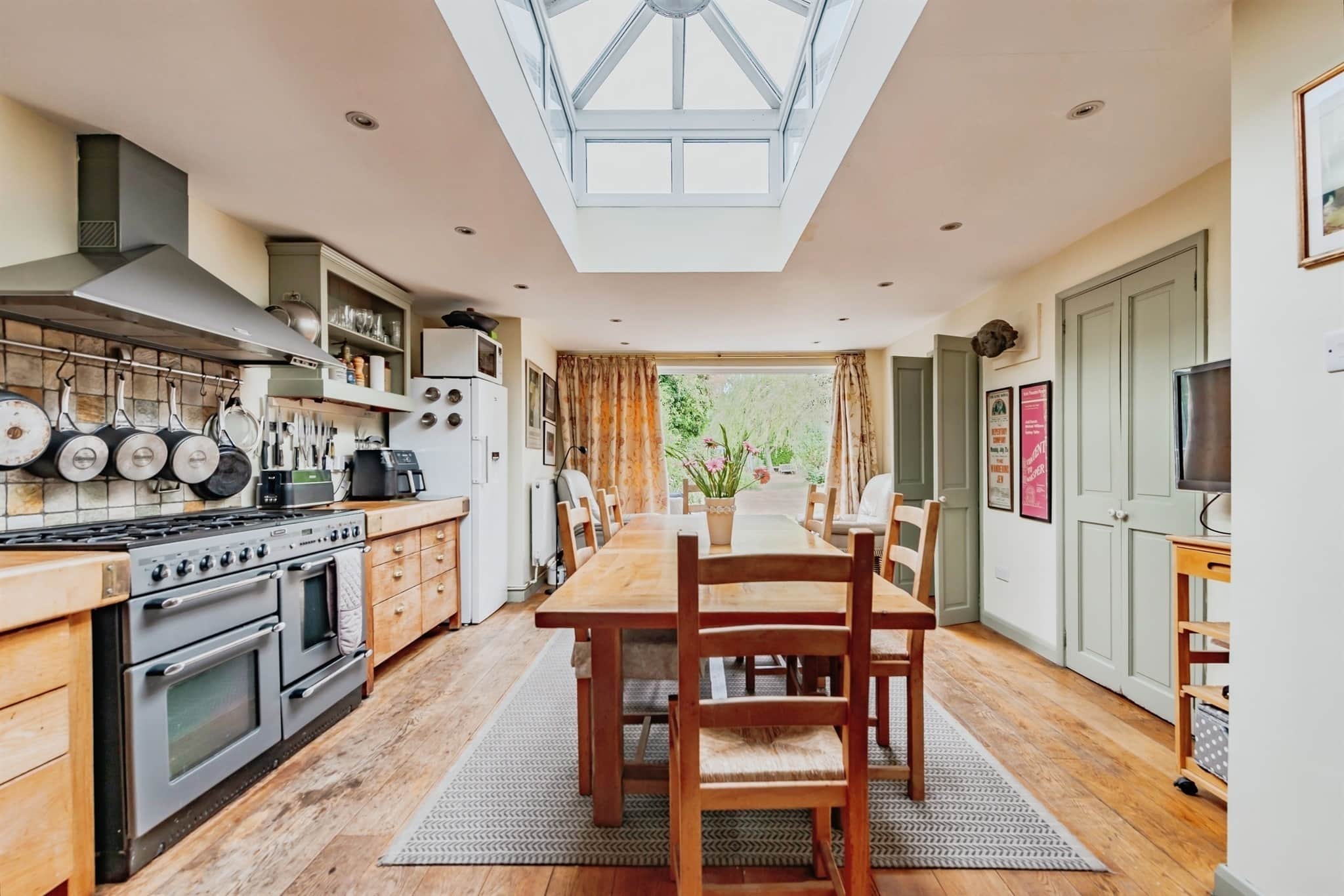 Property at Copthorne Bank, Copthorne, Crawley