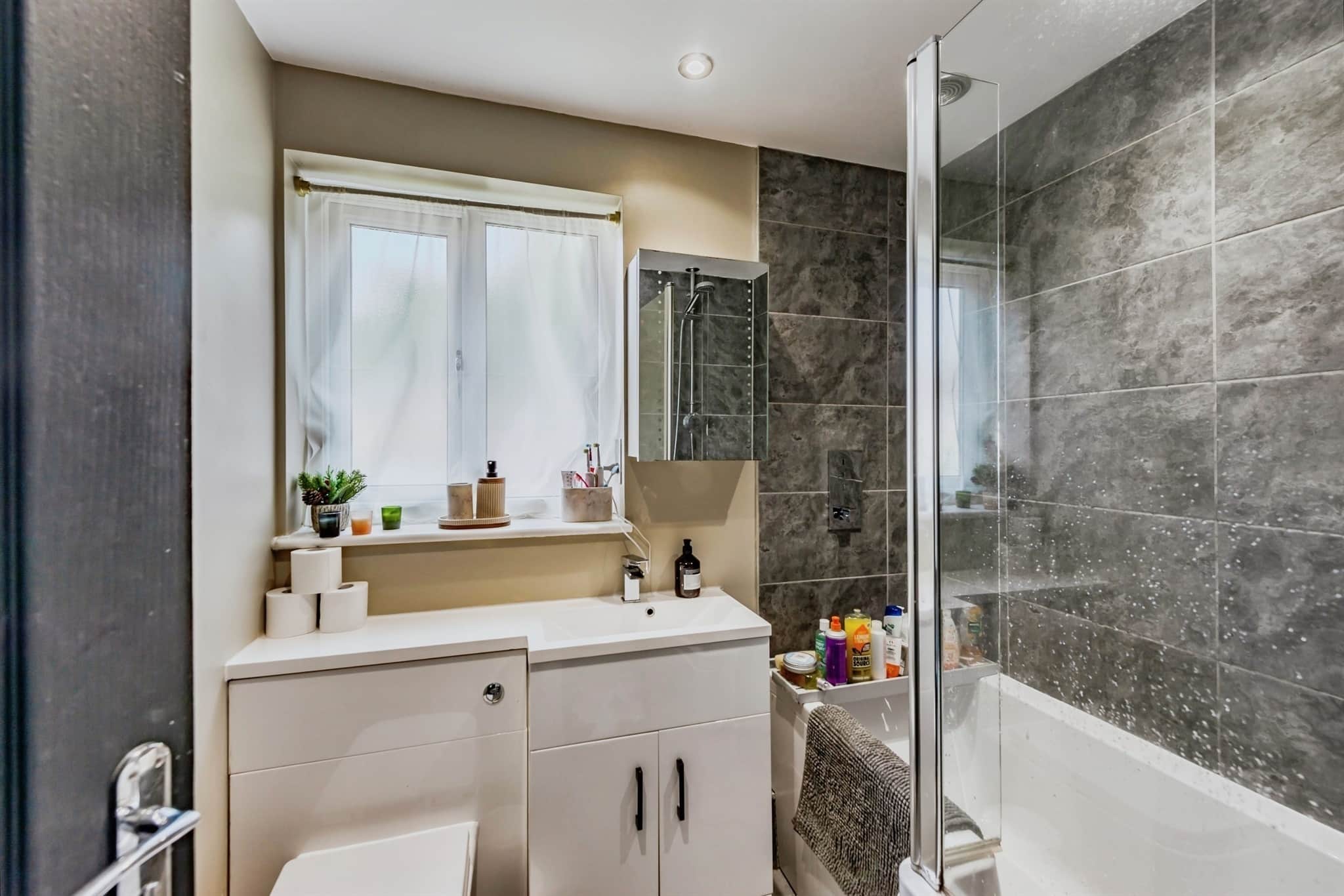Property at Lister Avenue, East Grinstead