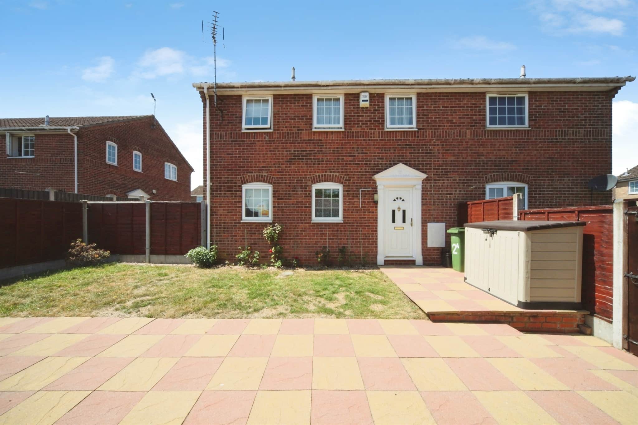 Property at Skua Close, Luton