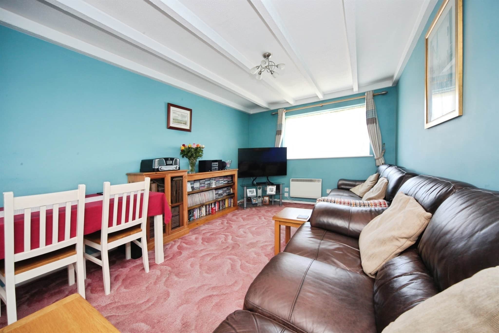 Property at Skua Close, Luton