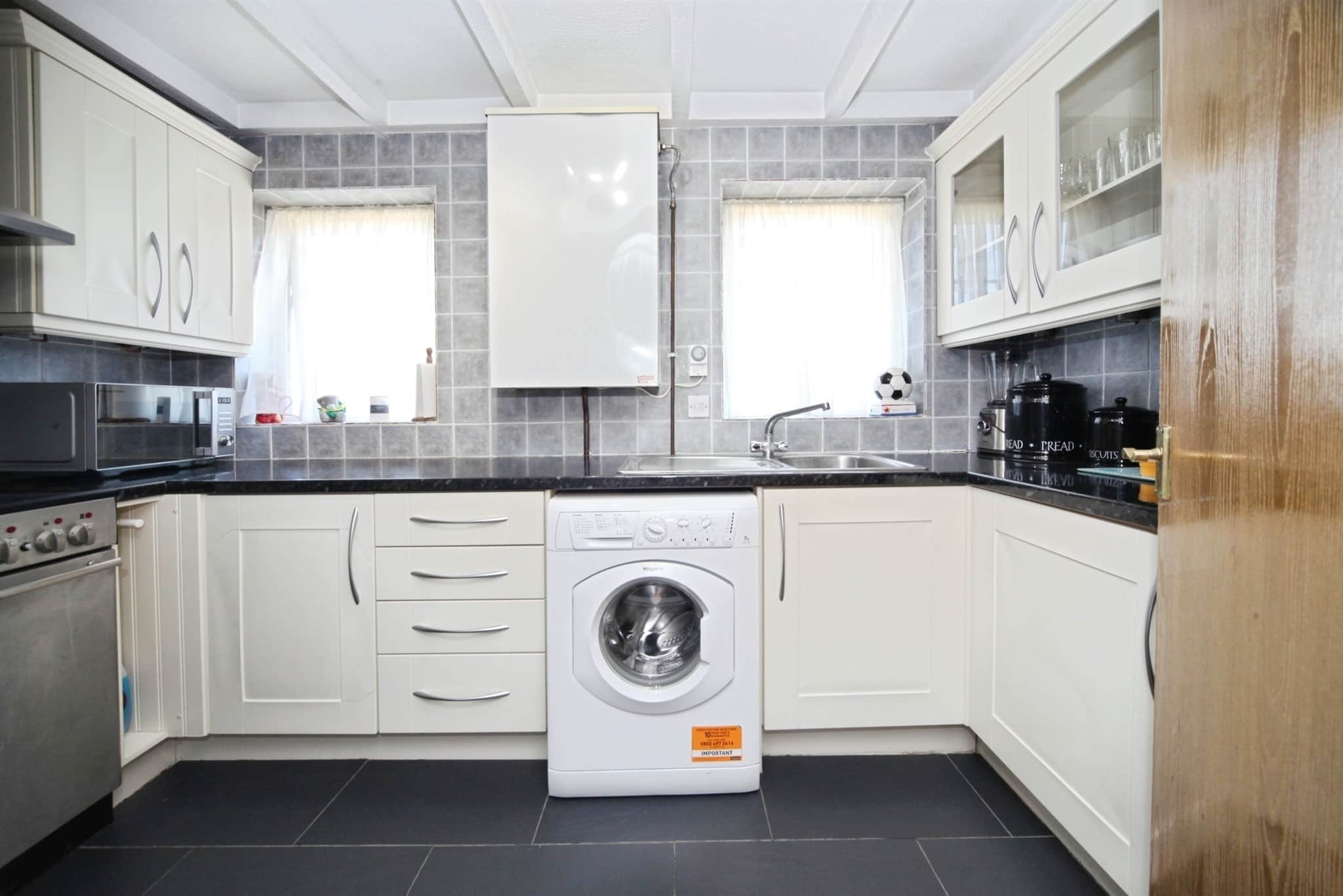 Property at Skua Close, Luton