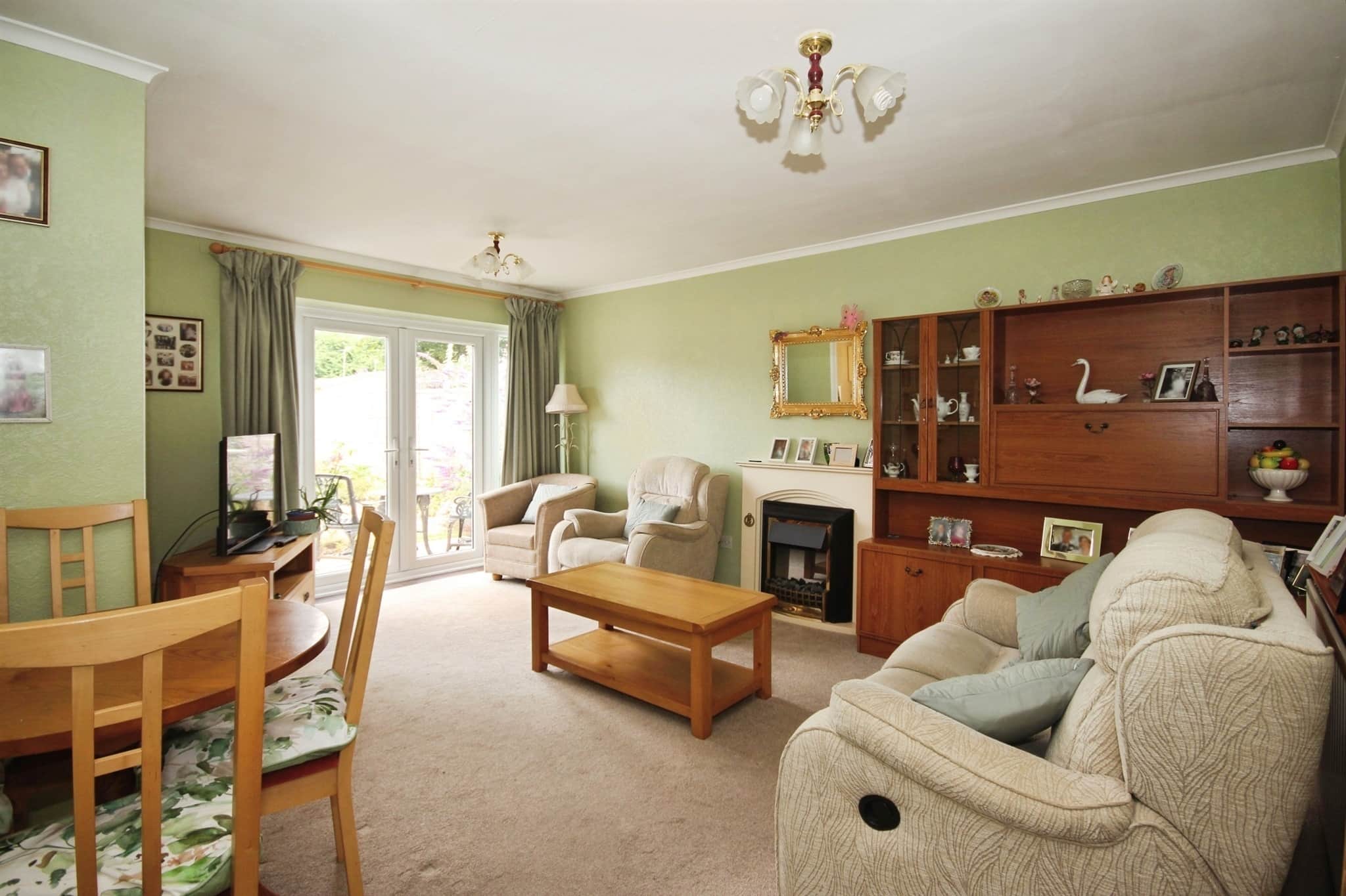Property at Woodloes Avenue South, Warwick