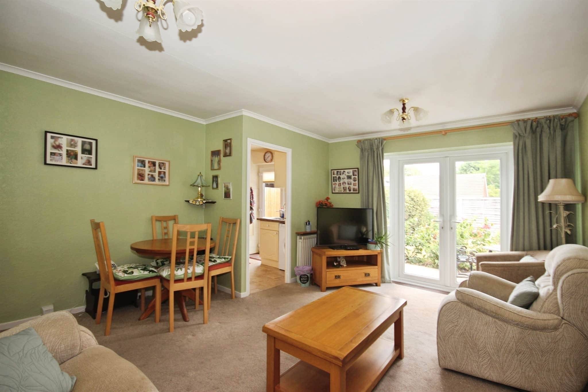 Property at Woodloes Avenue South, Warwick