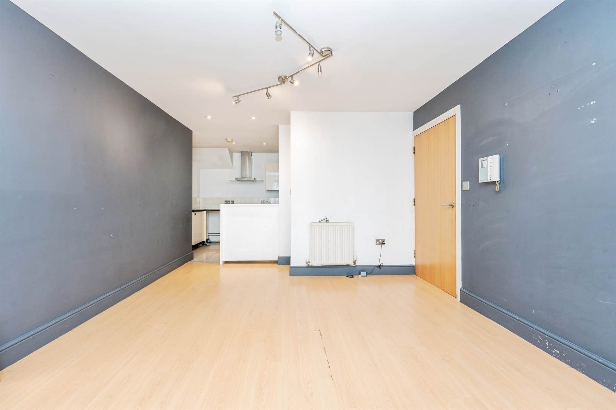 Property at Edgwarebury Gardens, Edgware