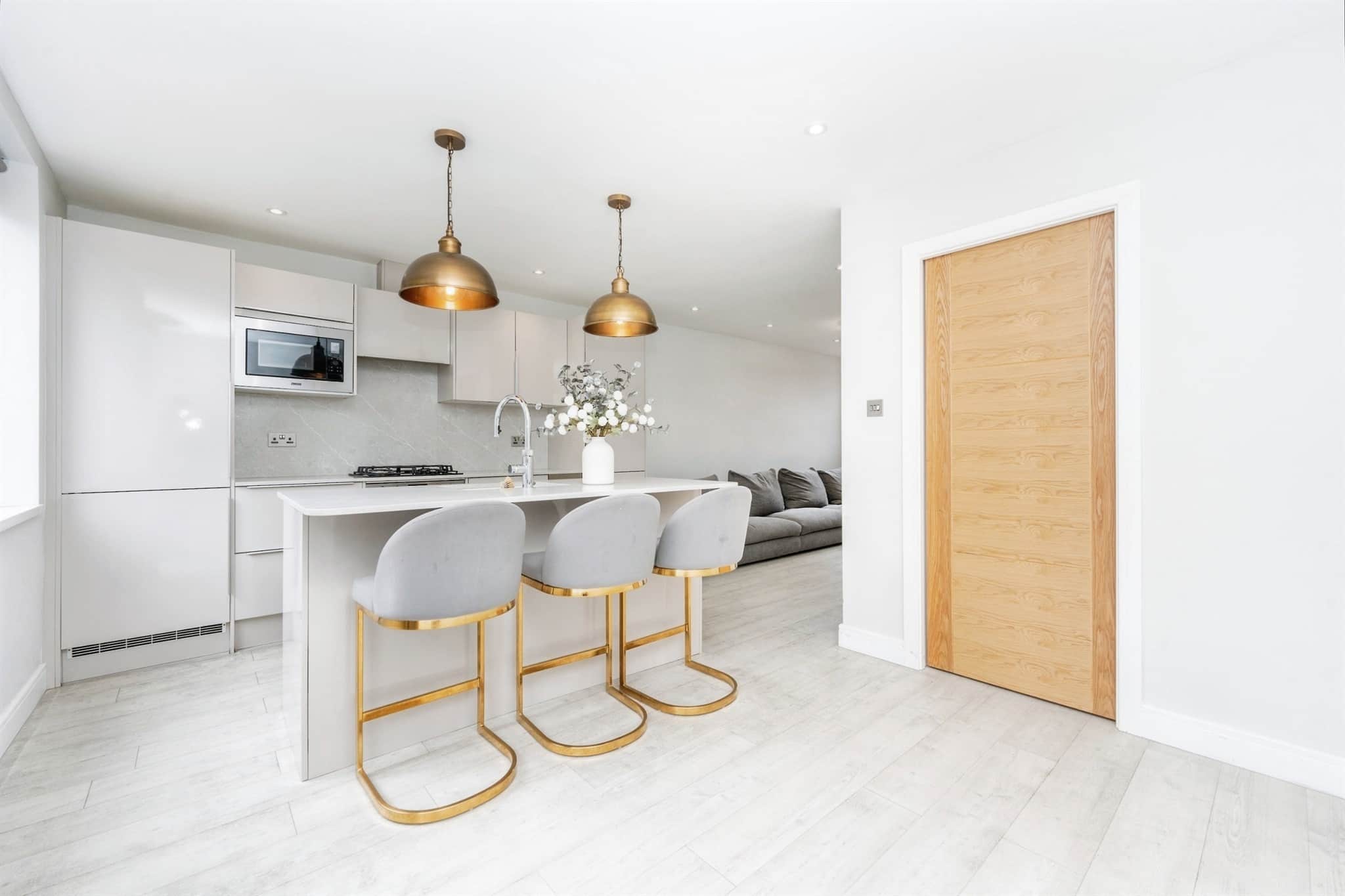 Property at Cooks Mead, Bushey