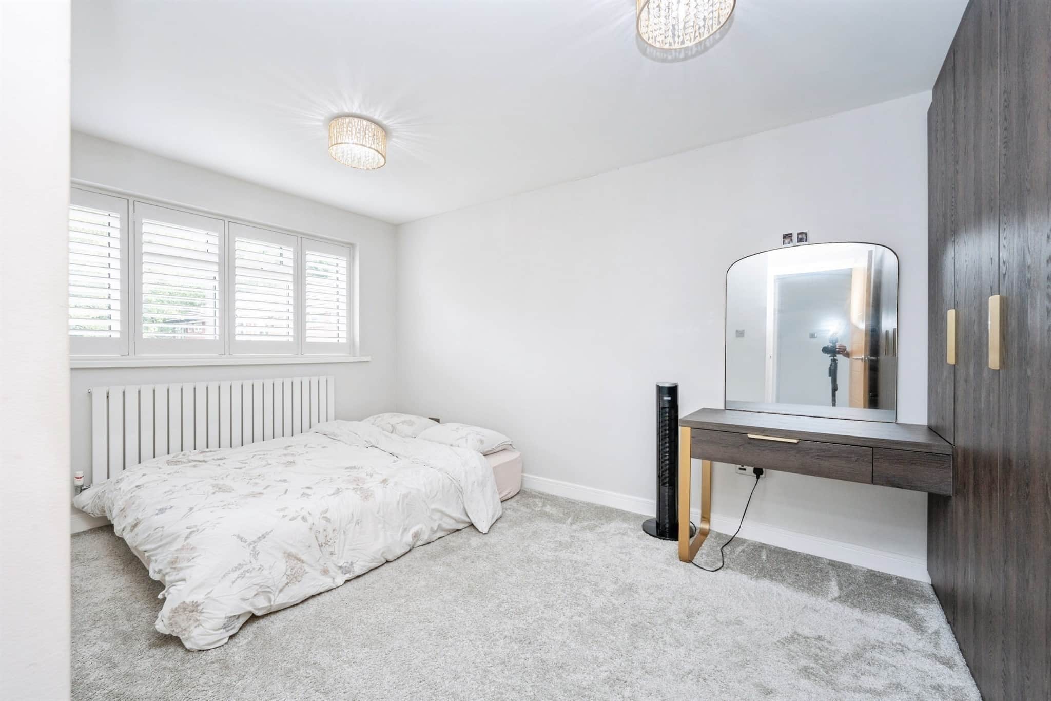 Property at Cooks Mead, Bushey