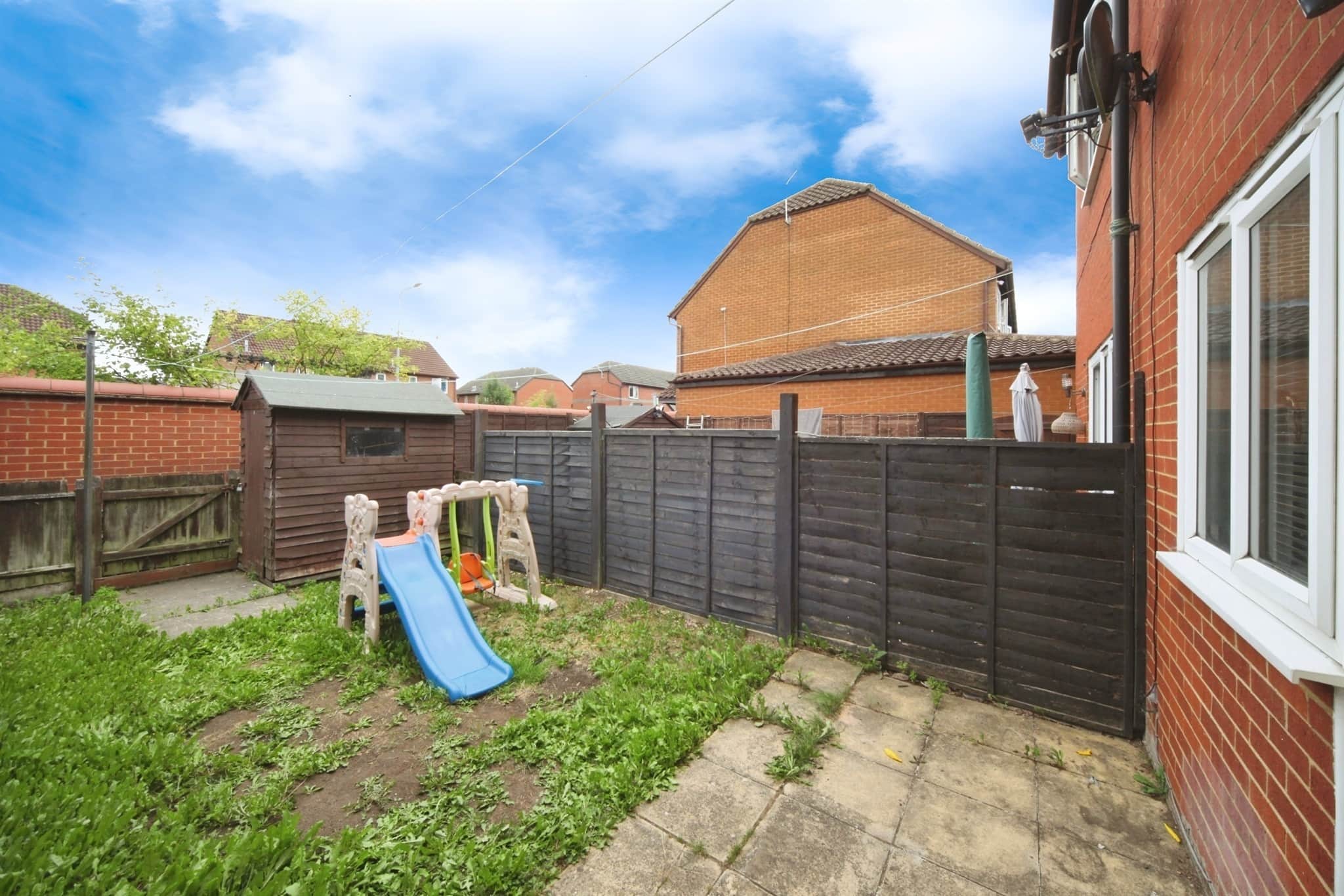 Property at Evans Close, Houghton Regis, Dunstable