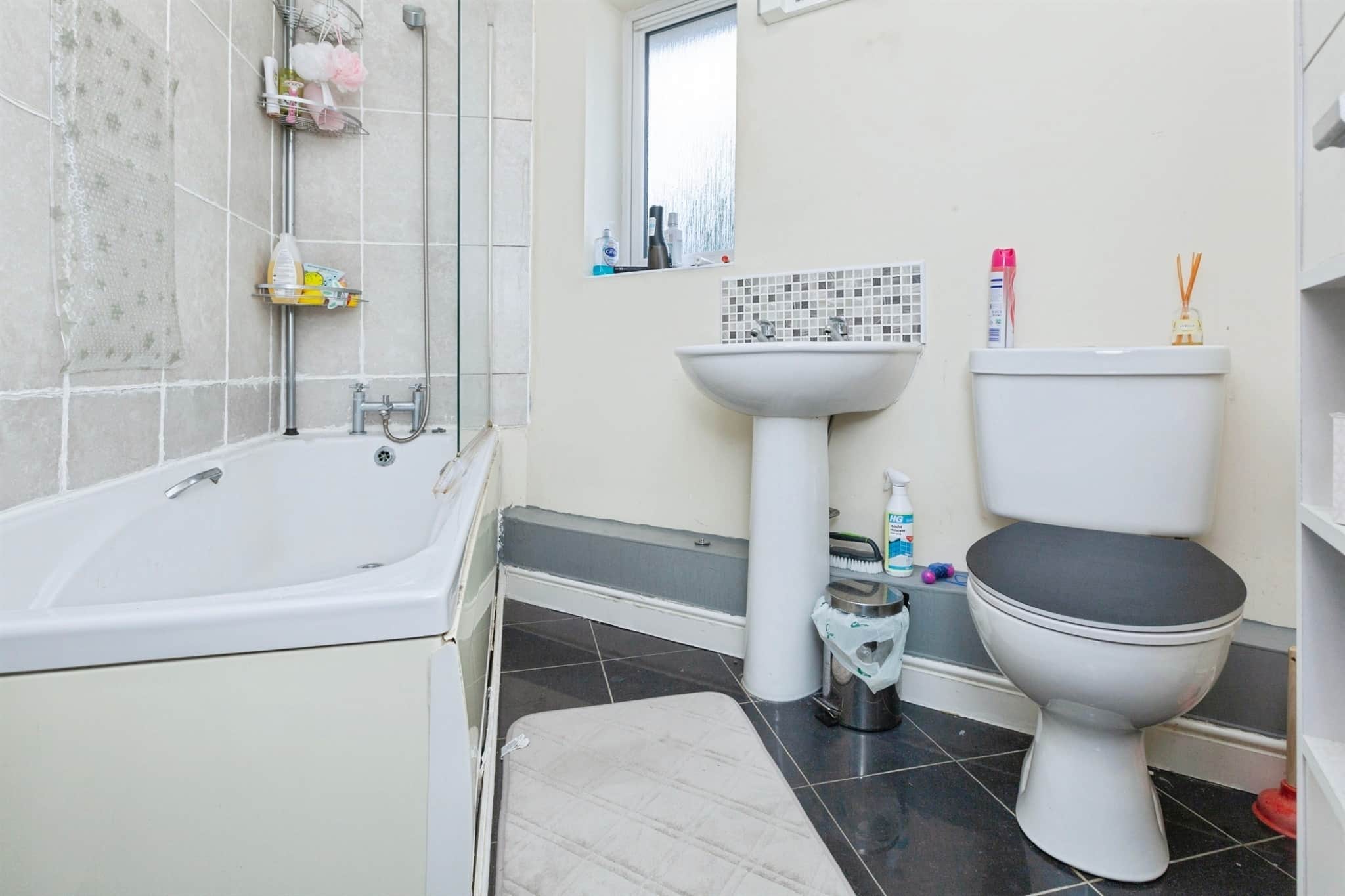Property at Reeth Close, Leicester