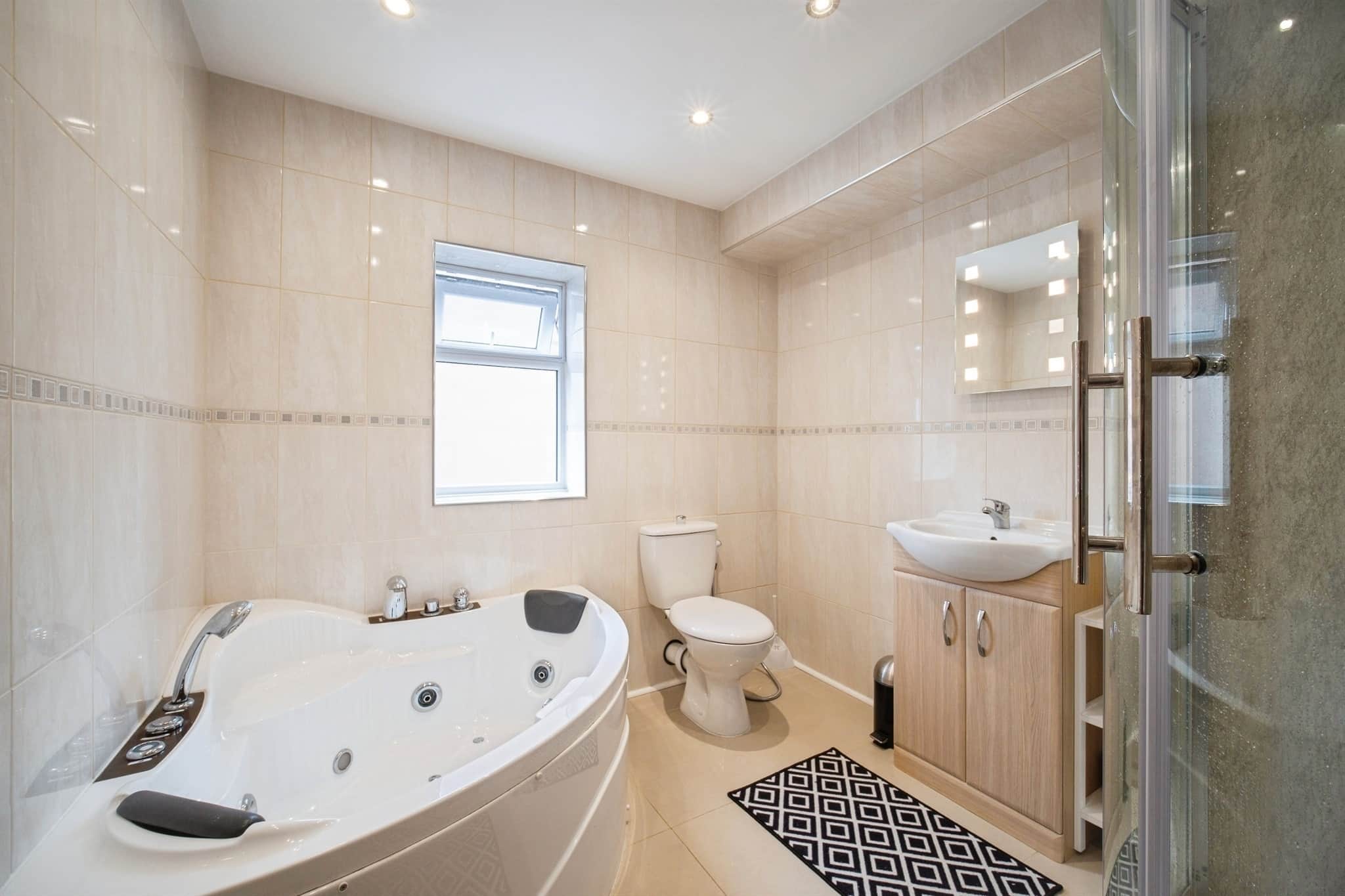 Property at Poynings Crescent, Basingstoke