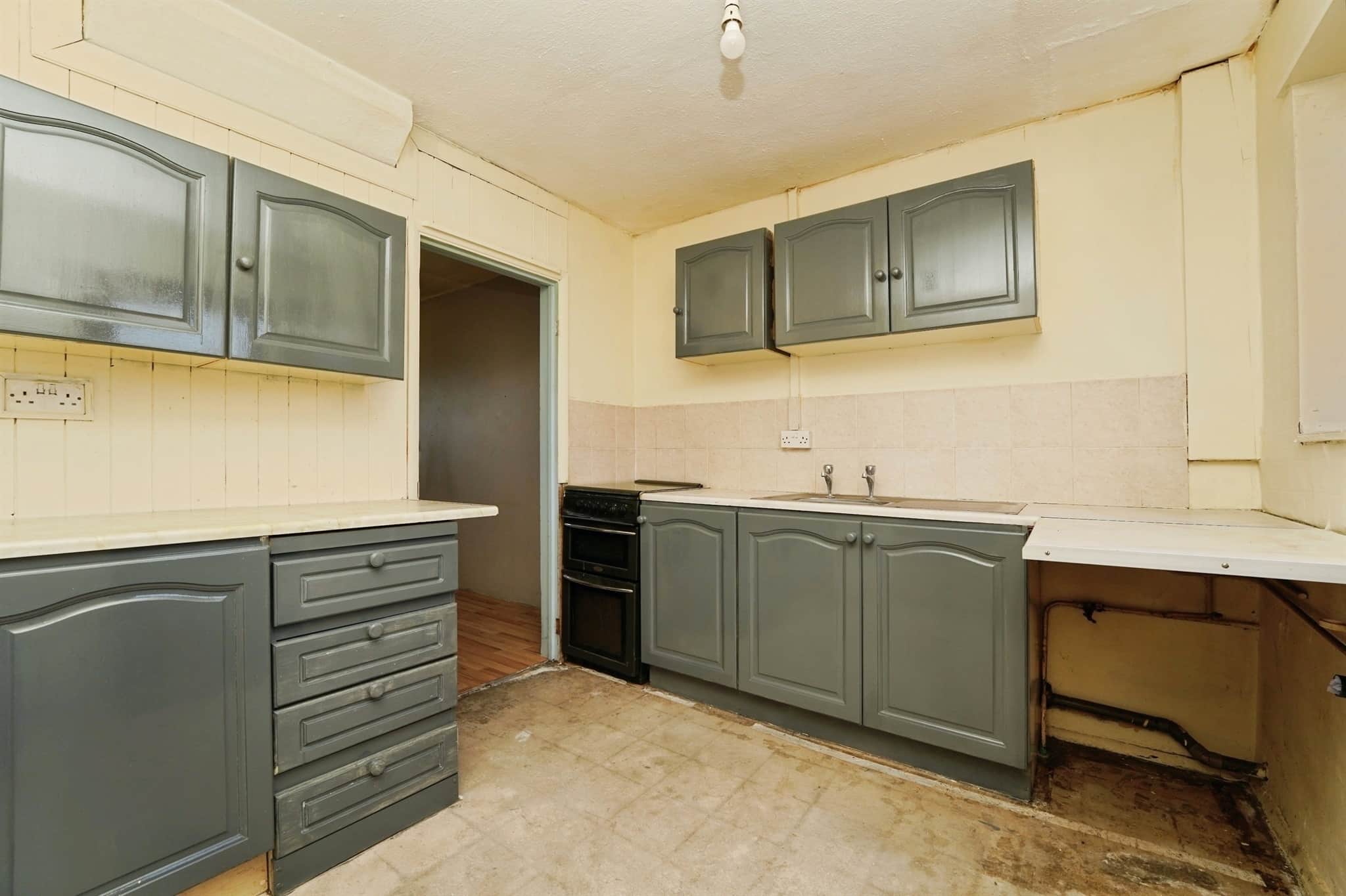 Property at Queens Drive, SWINDON