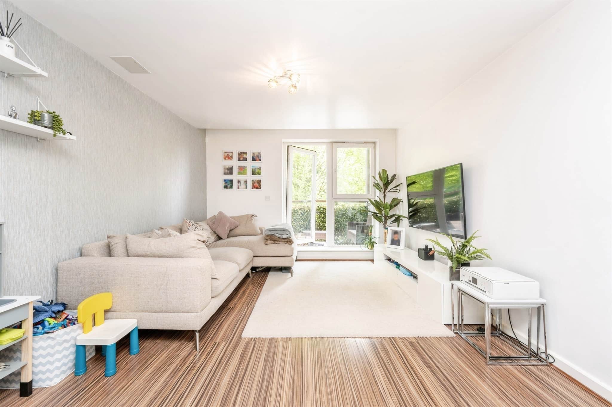 Property at Metropolitan Station Approach, Watford