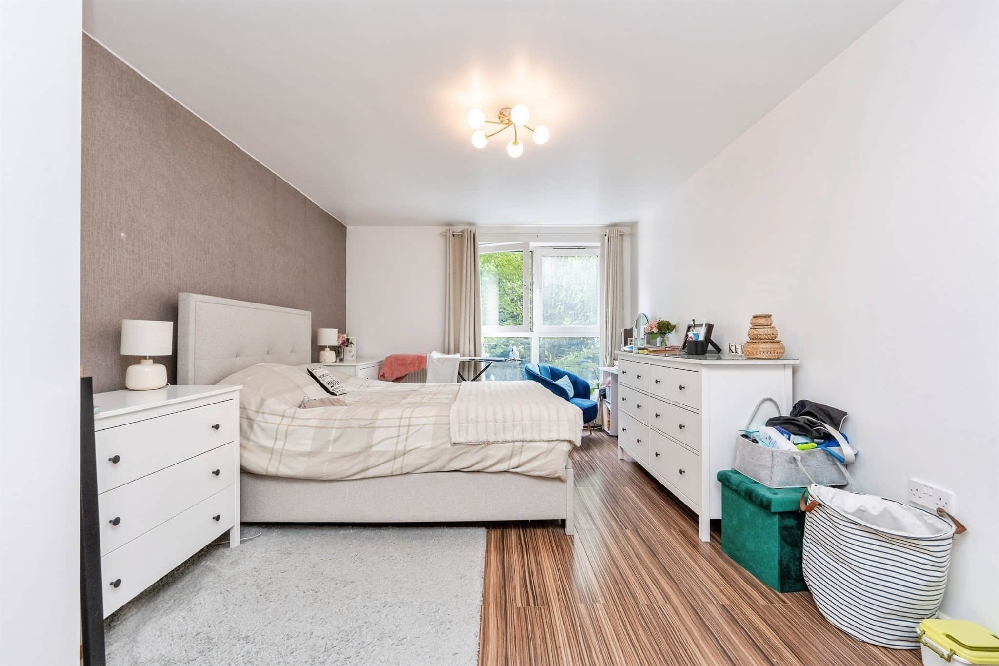 Property at Metropolitan Station Approach, Watford