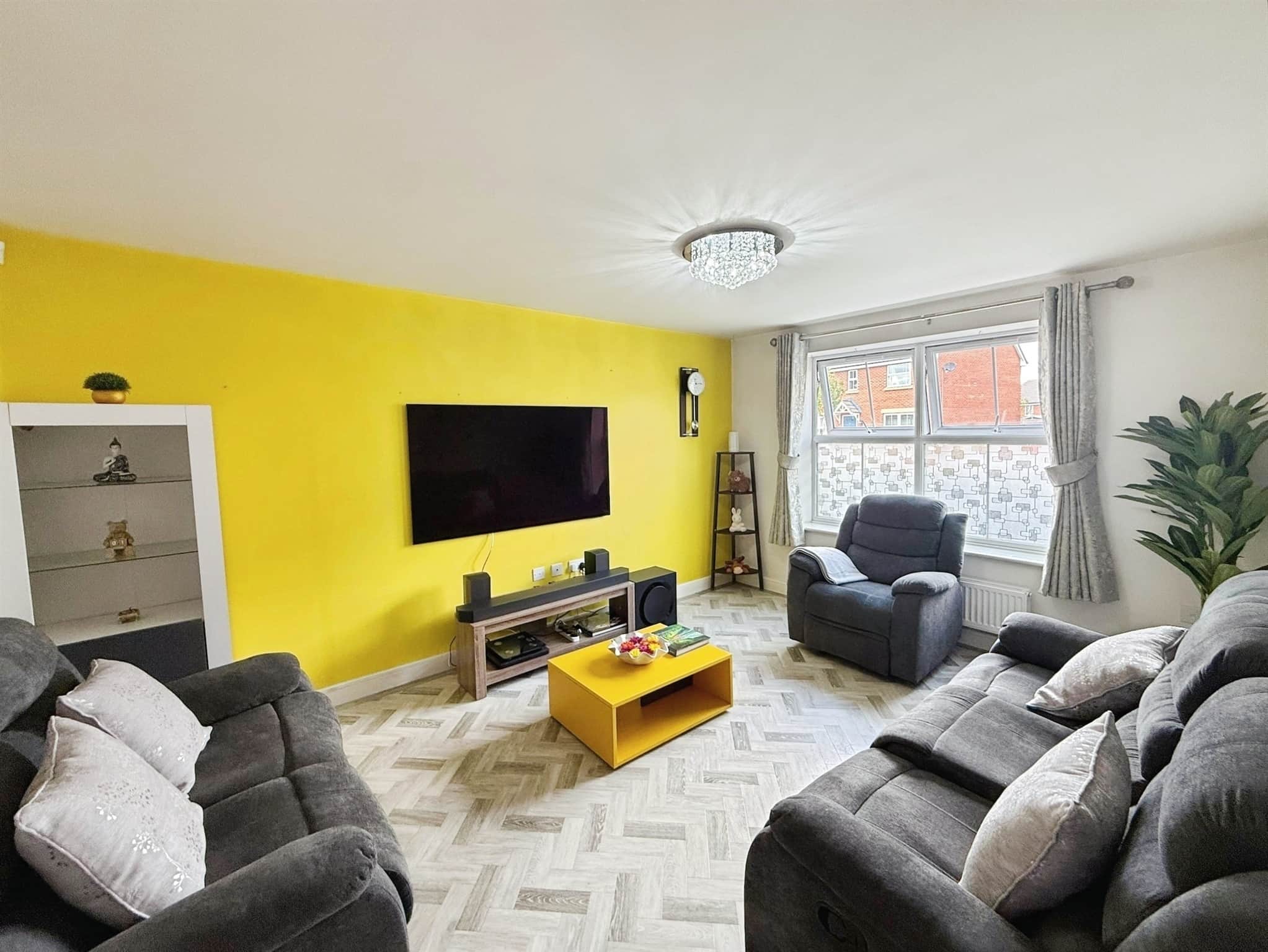 Property at Lionheart Avenue, Bishops Tachbrook, Leamington Spa