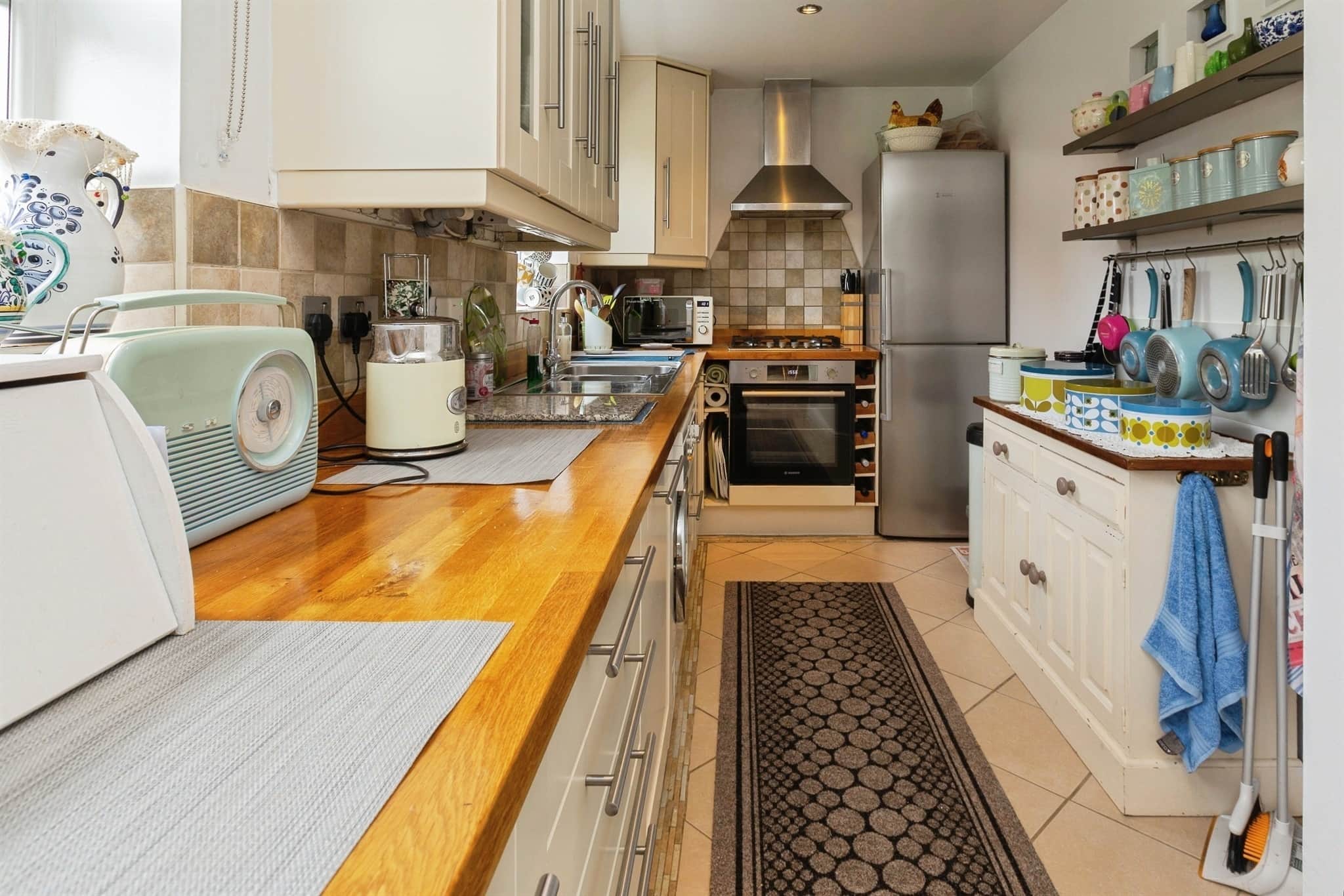 Property at Lodge Path, Aylesbury