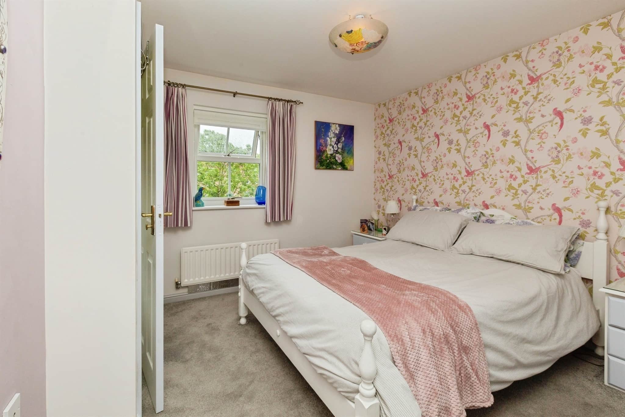 Property at Lodge Path, Aylesbury