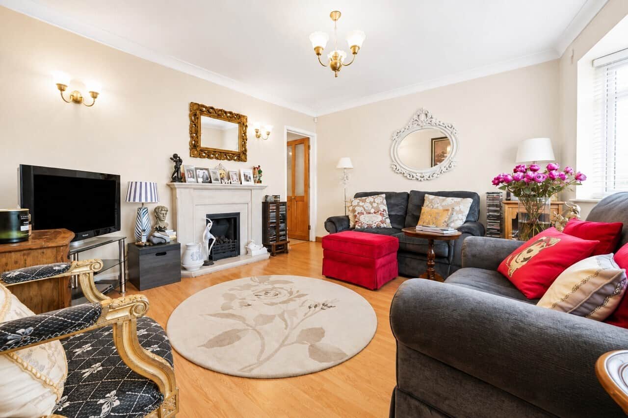 Property at Chiswell Green Lane, St. Albans