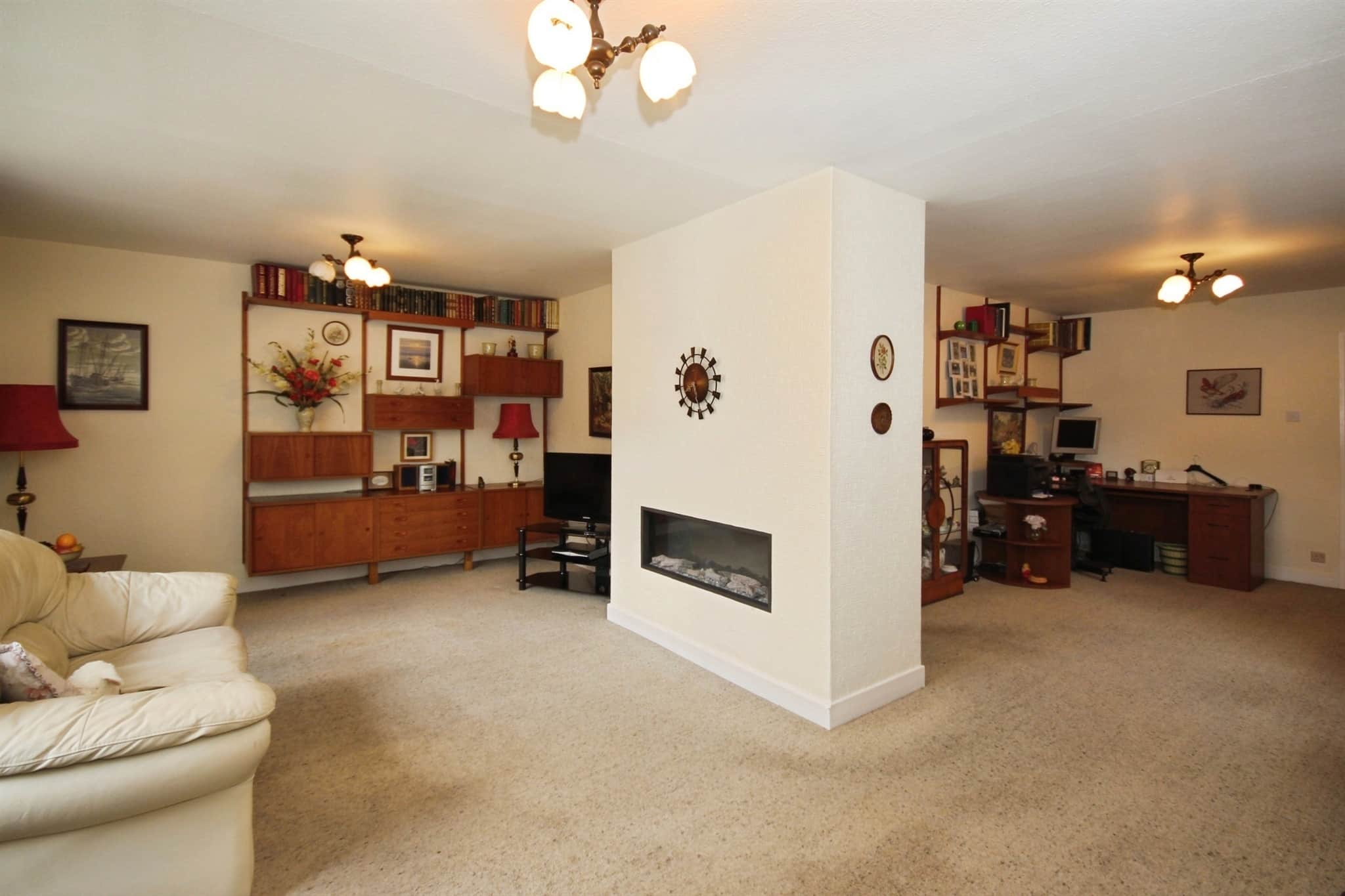 Property at Oak Tree Close, Leamington Spa