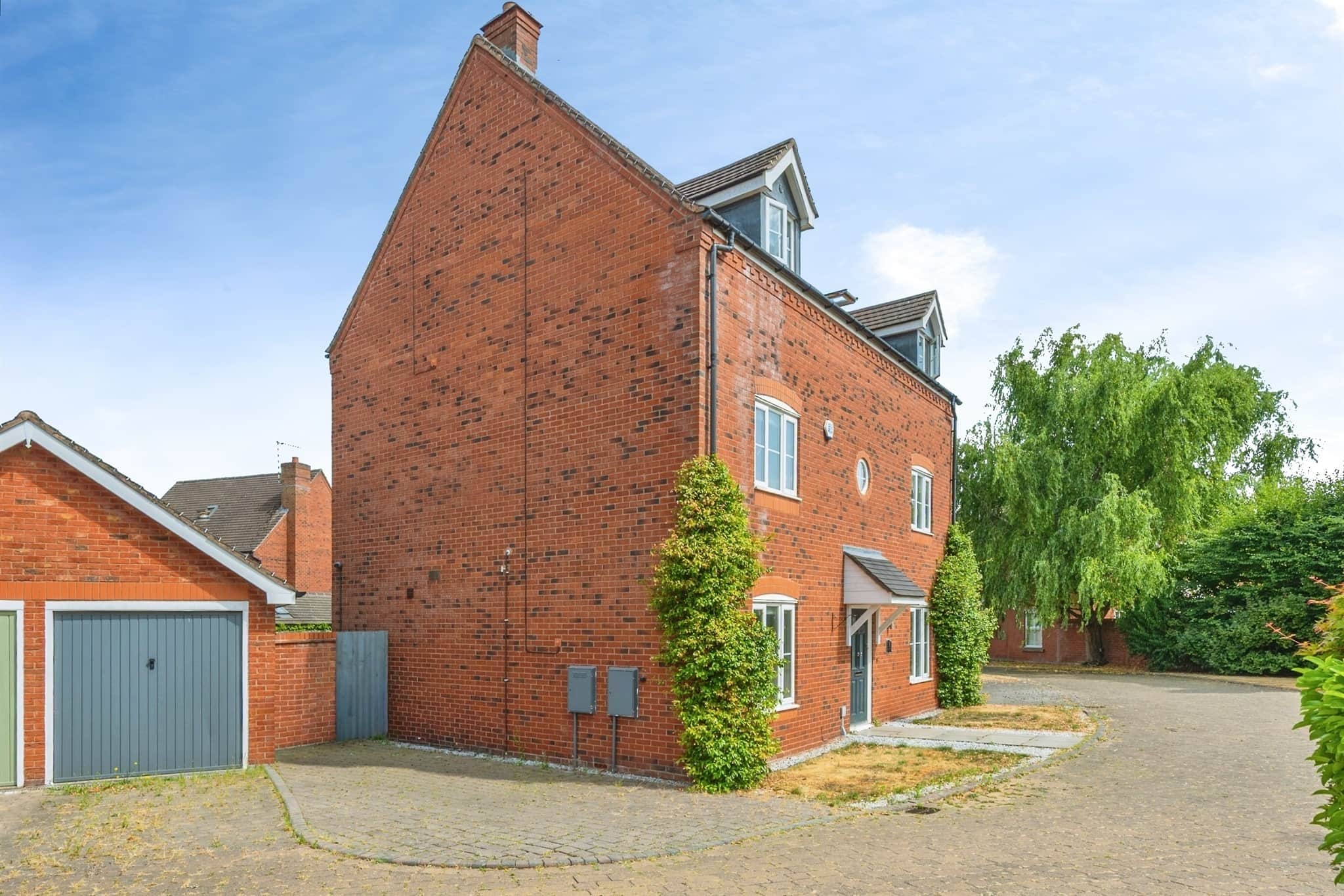 Property at Lawrence Way, Lichfield