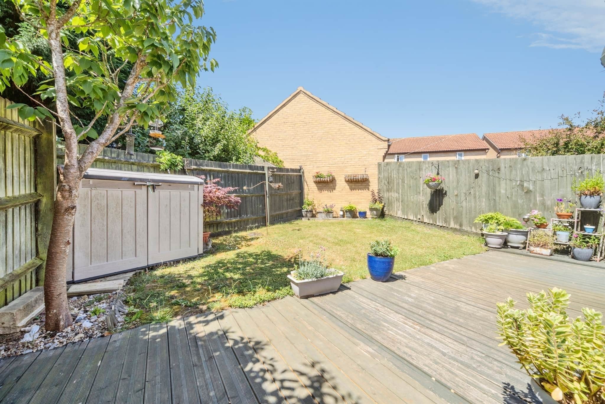 Property at Olivier Row, Oxley Park, Milton Keynes