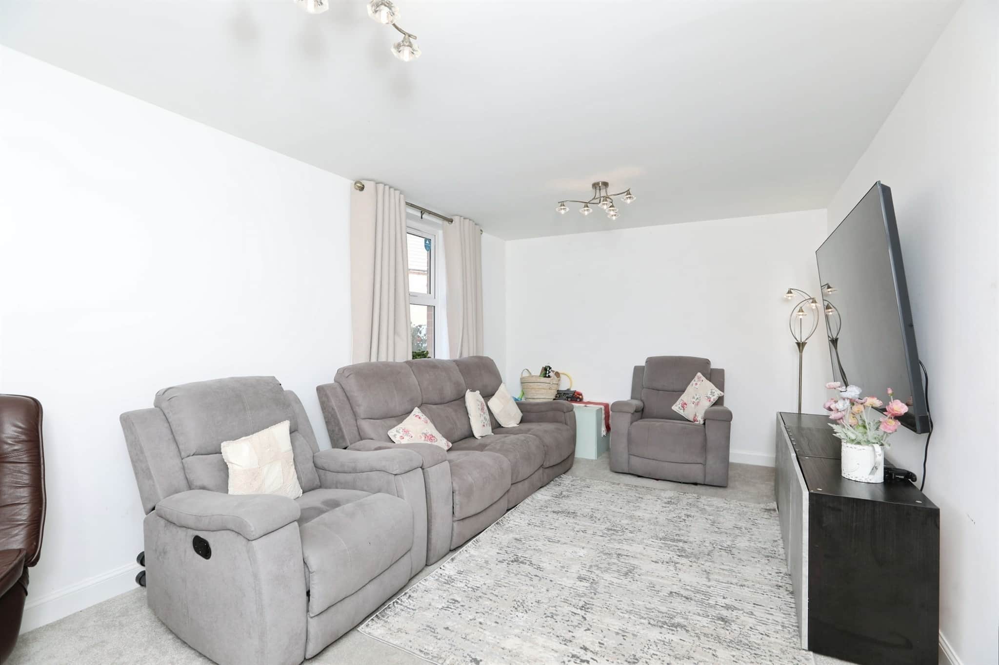 Property at Laxtons Crescent, Borden, Sittingbourne