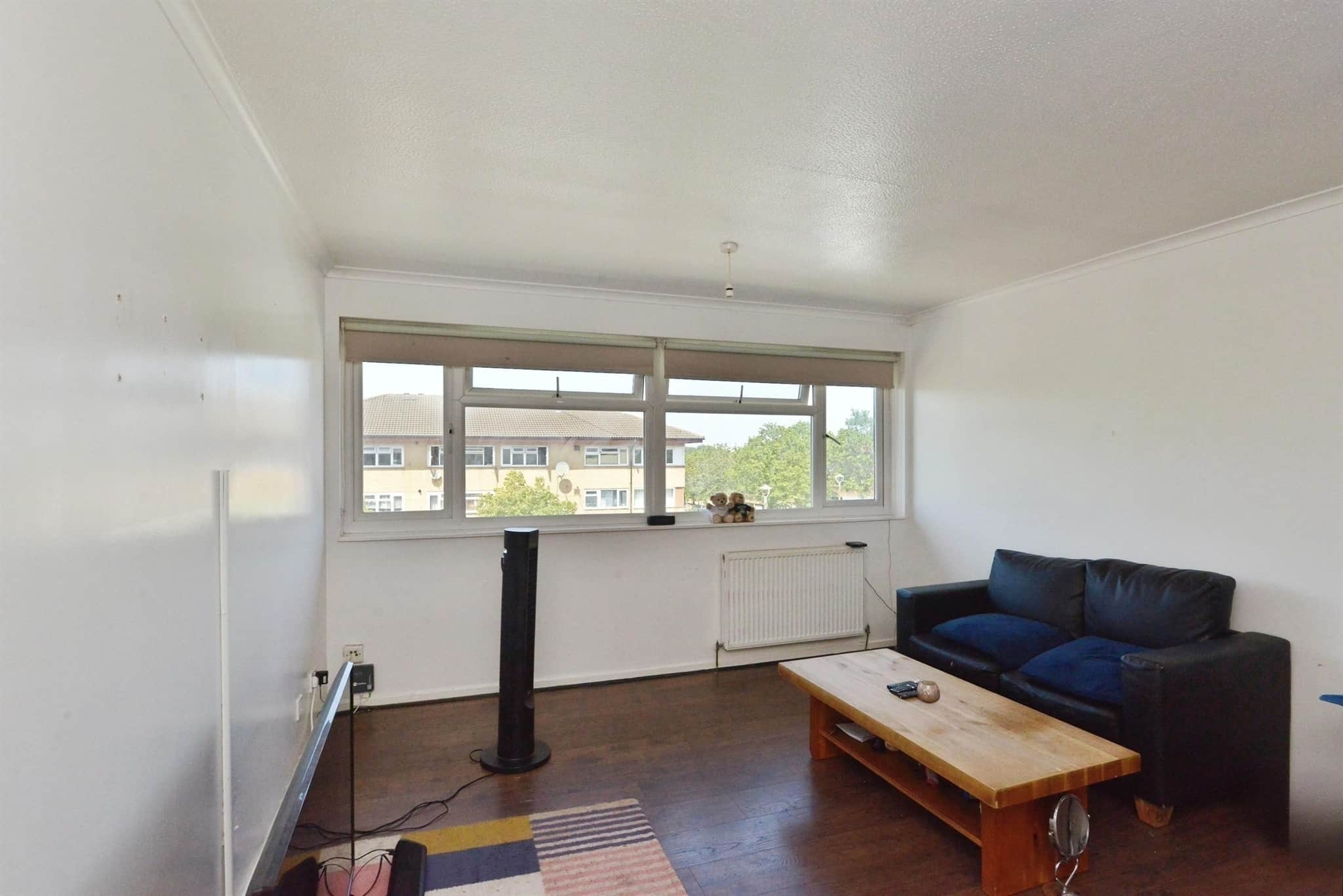 Property at Ramsons Avenue, Conniburrow, Milton Keynes