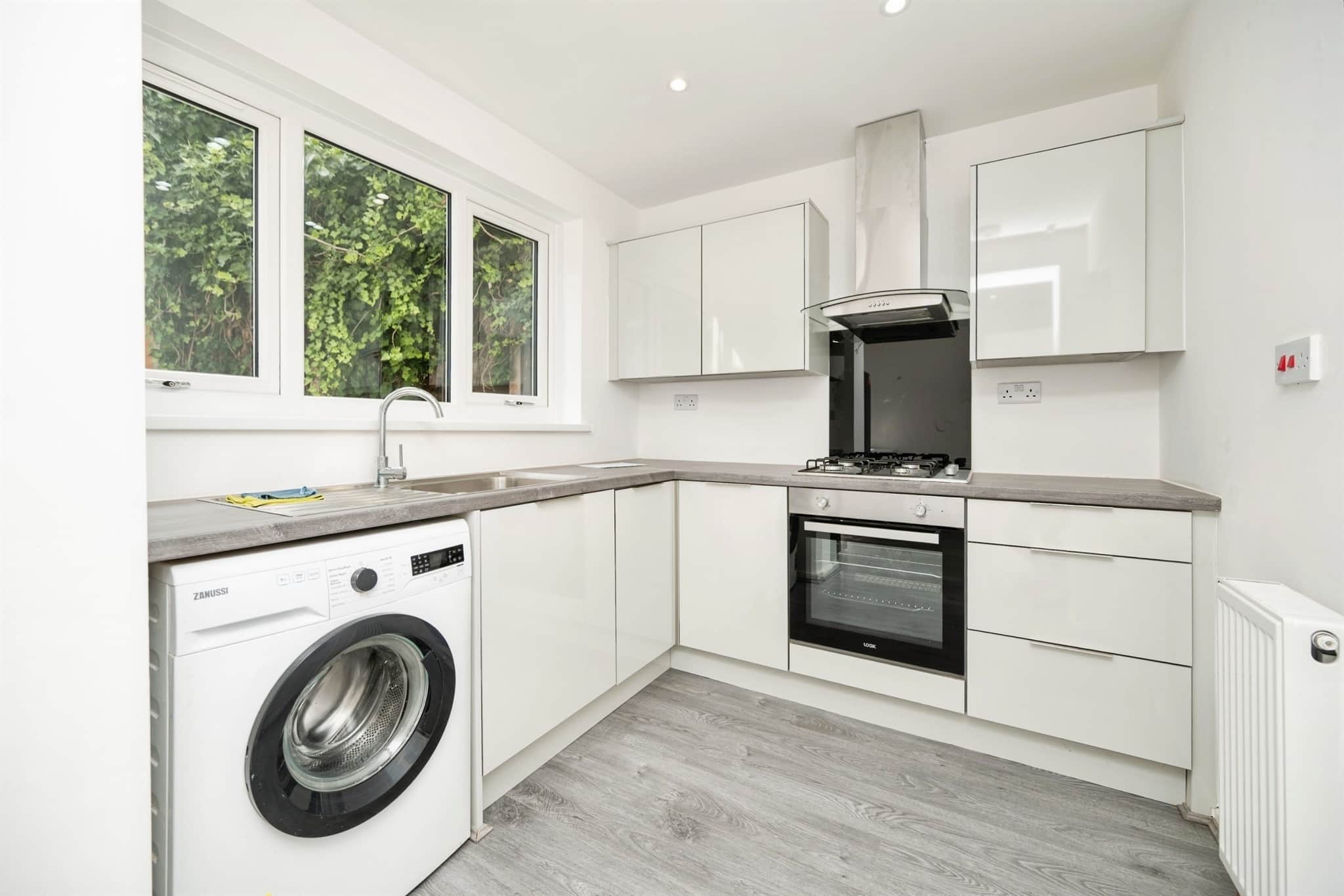 Property at Blakedon Road, Wednesbury
